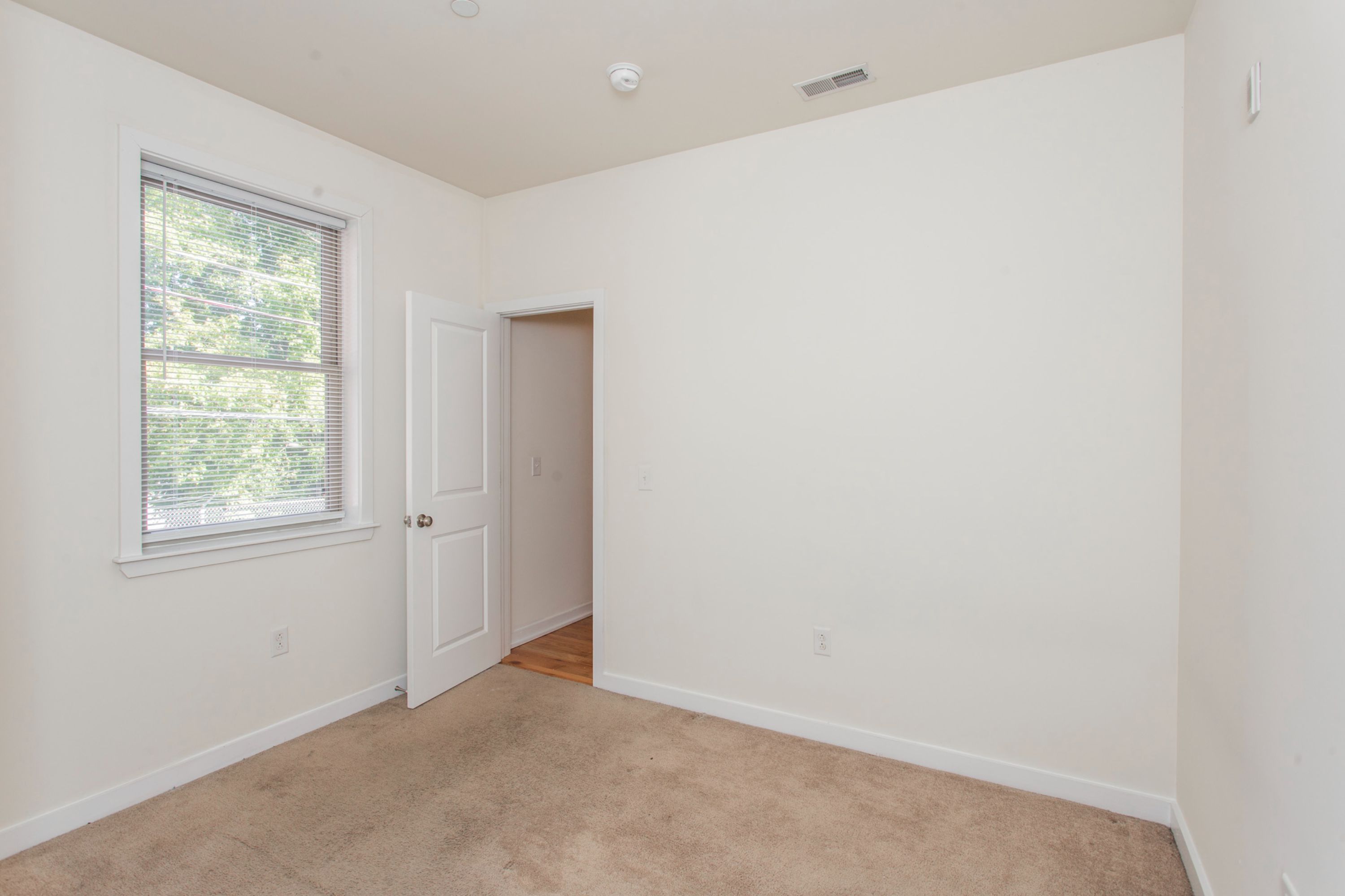 1310 N CARLISLE ST Unit 2R