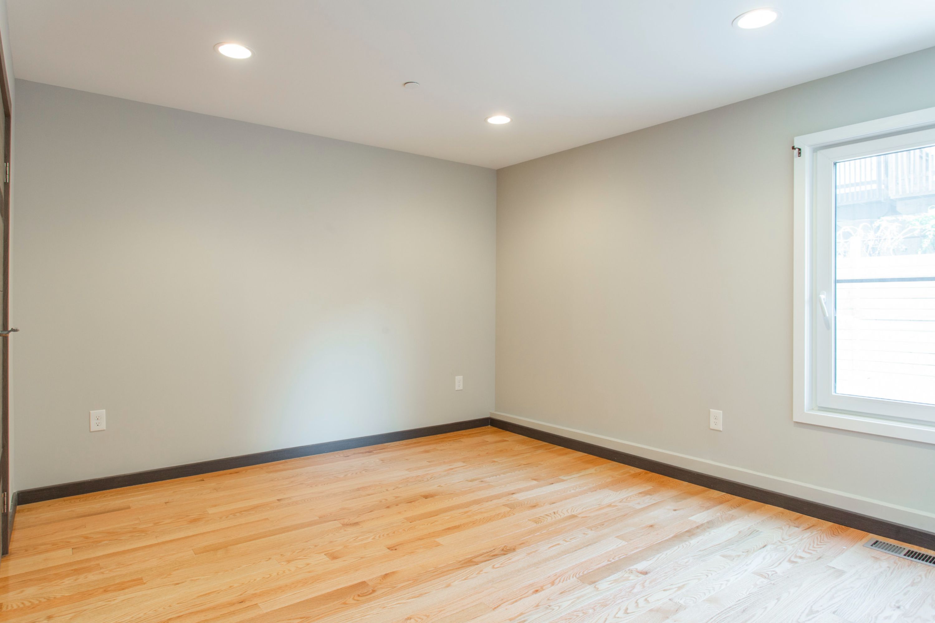 2549-51 MONTROSE ST Unit A