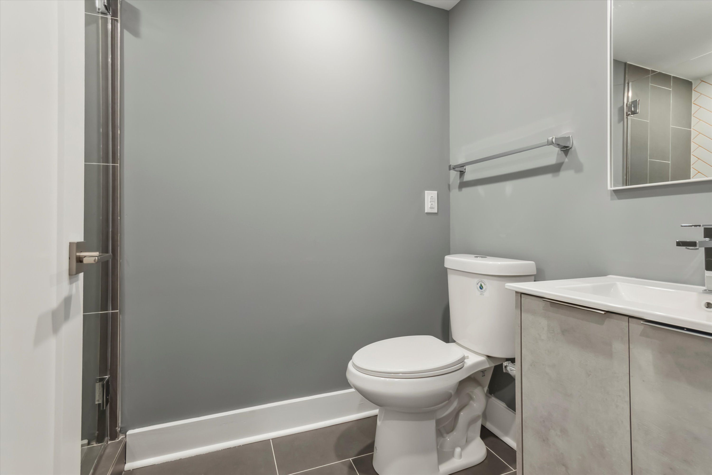 1615 POPLAR ST Unit 3