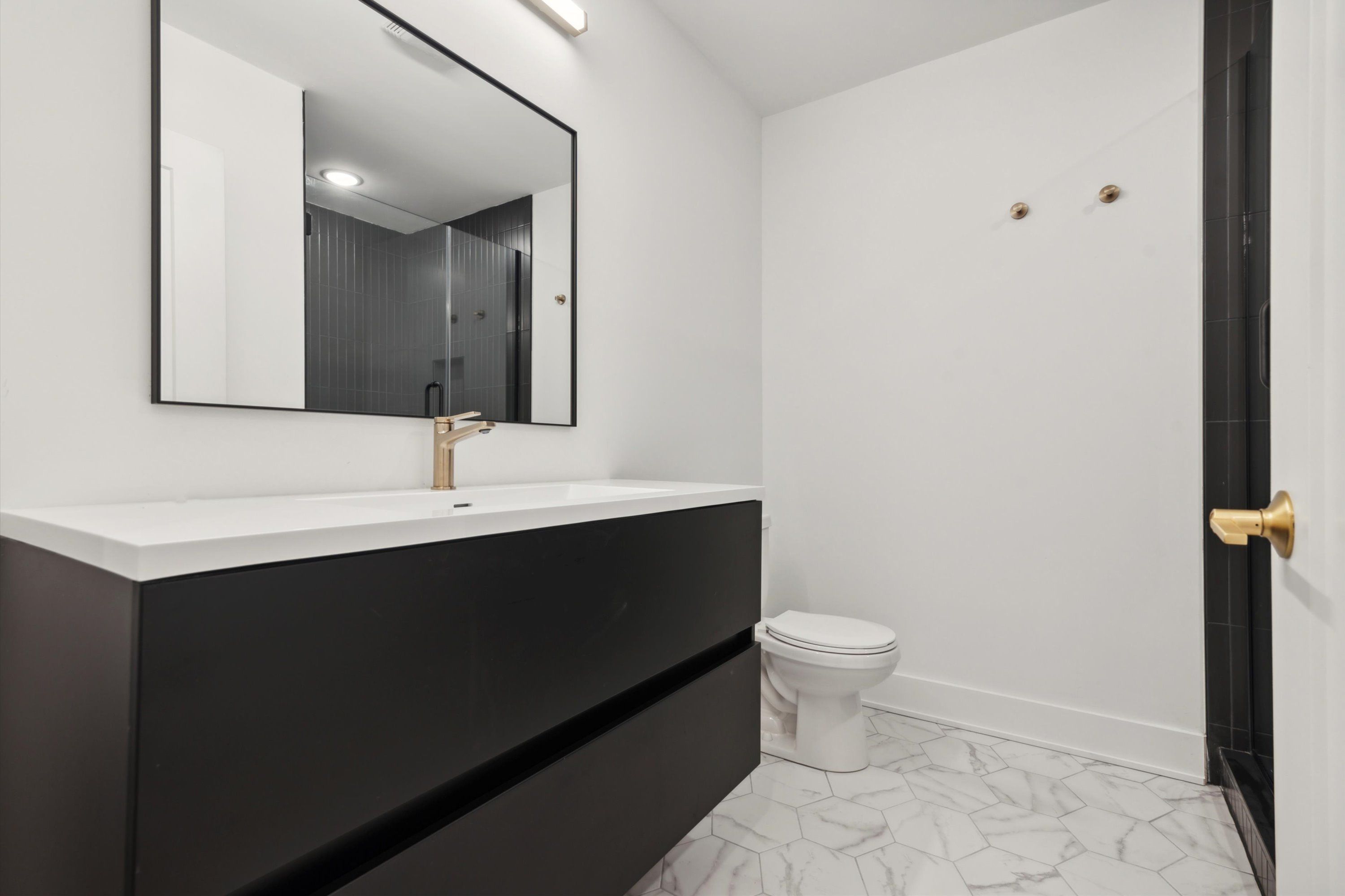367 W Hortter St Unit 206
