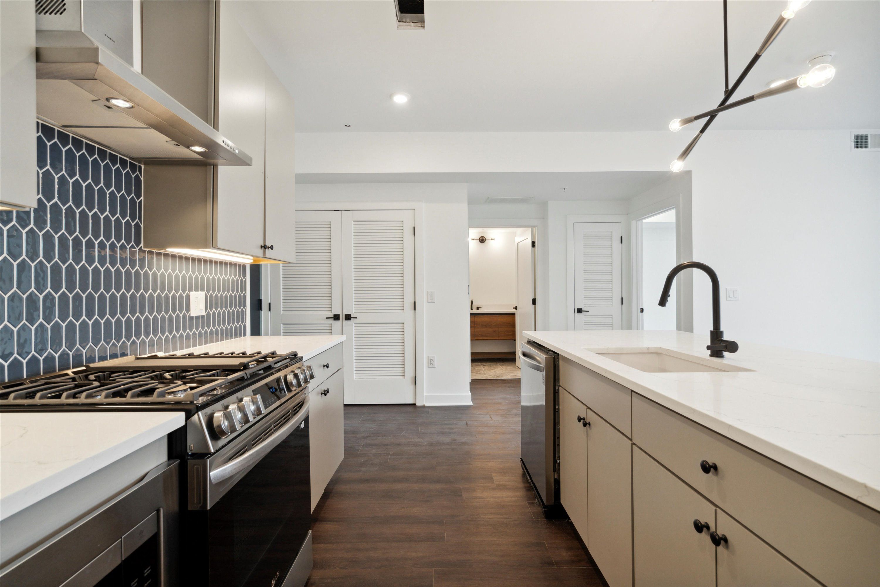 2636 E YORK ST Unit 203
