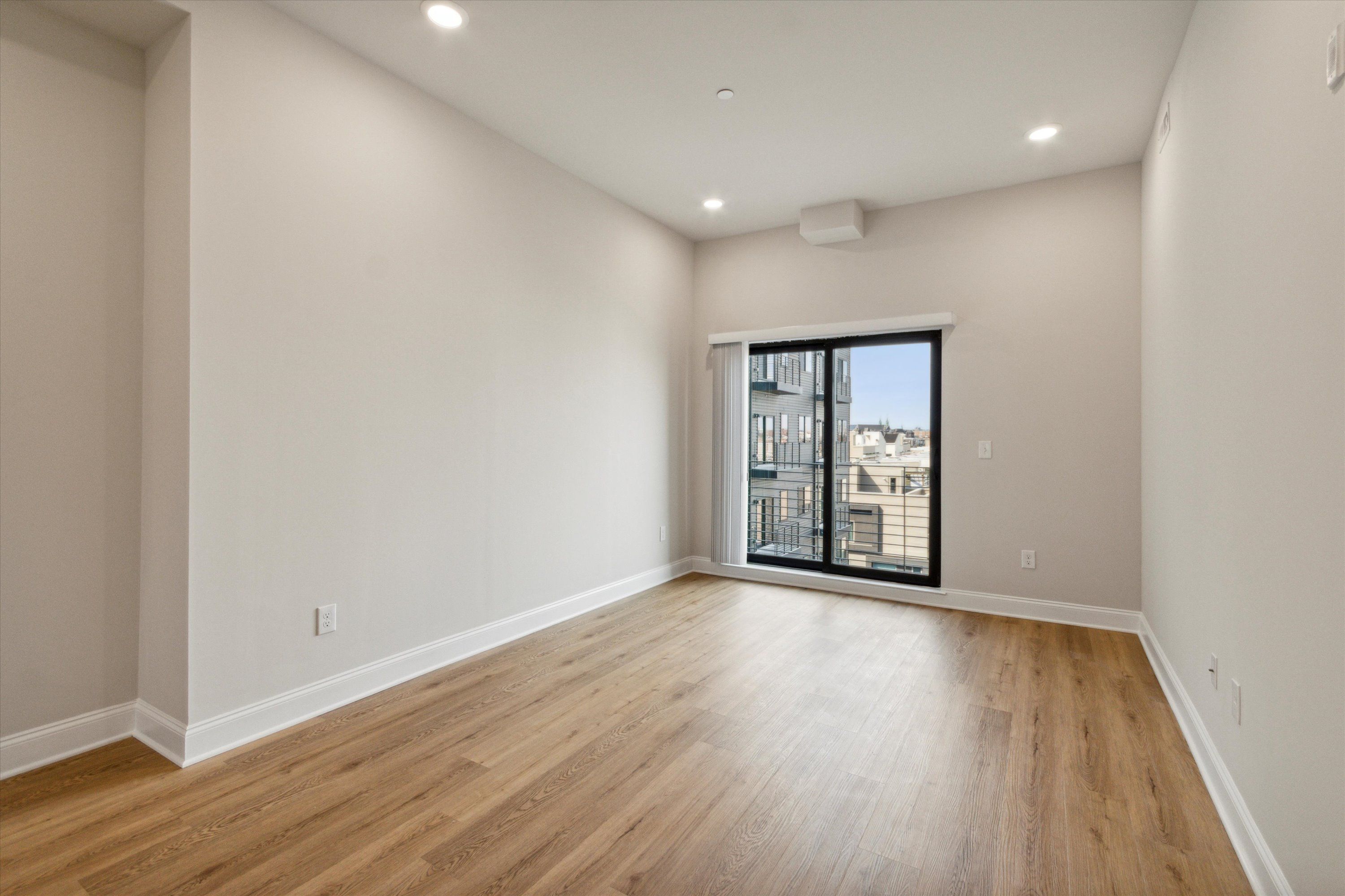 2157 E LEHIGH AVE Unit 502