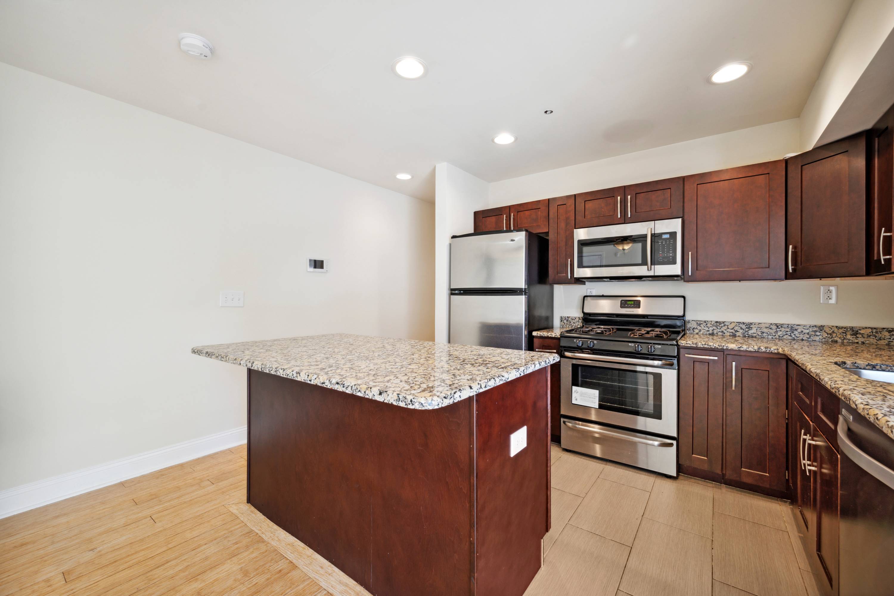2129 N 17TH ST Unit B