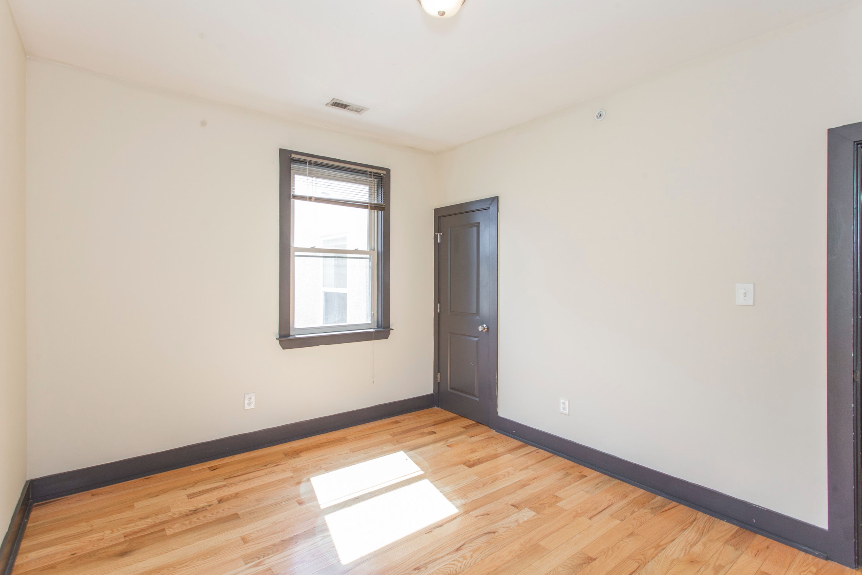 1707 ARLINGTON ST Unit B