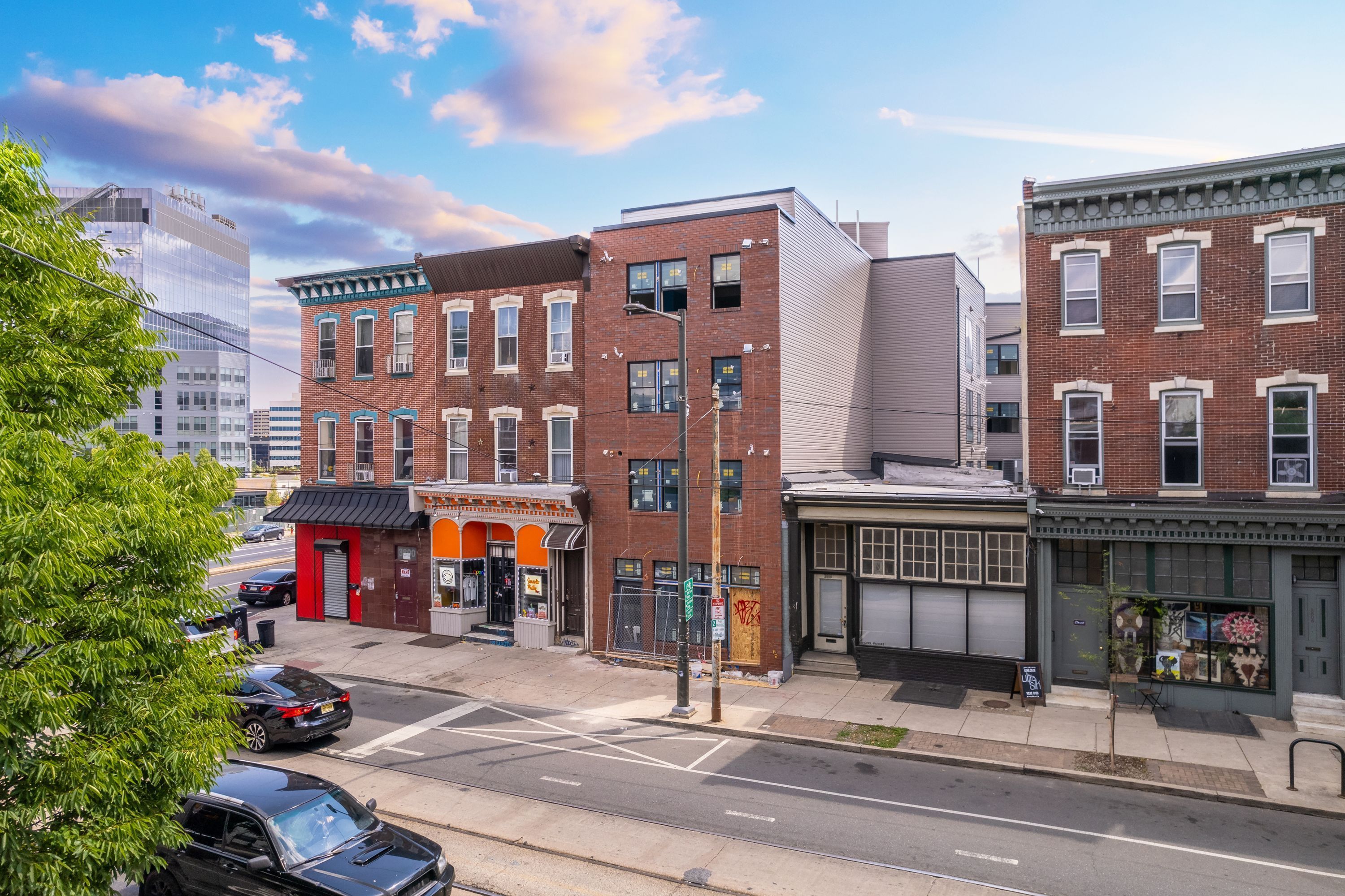 3804 Lancaster Ave Unit 401