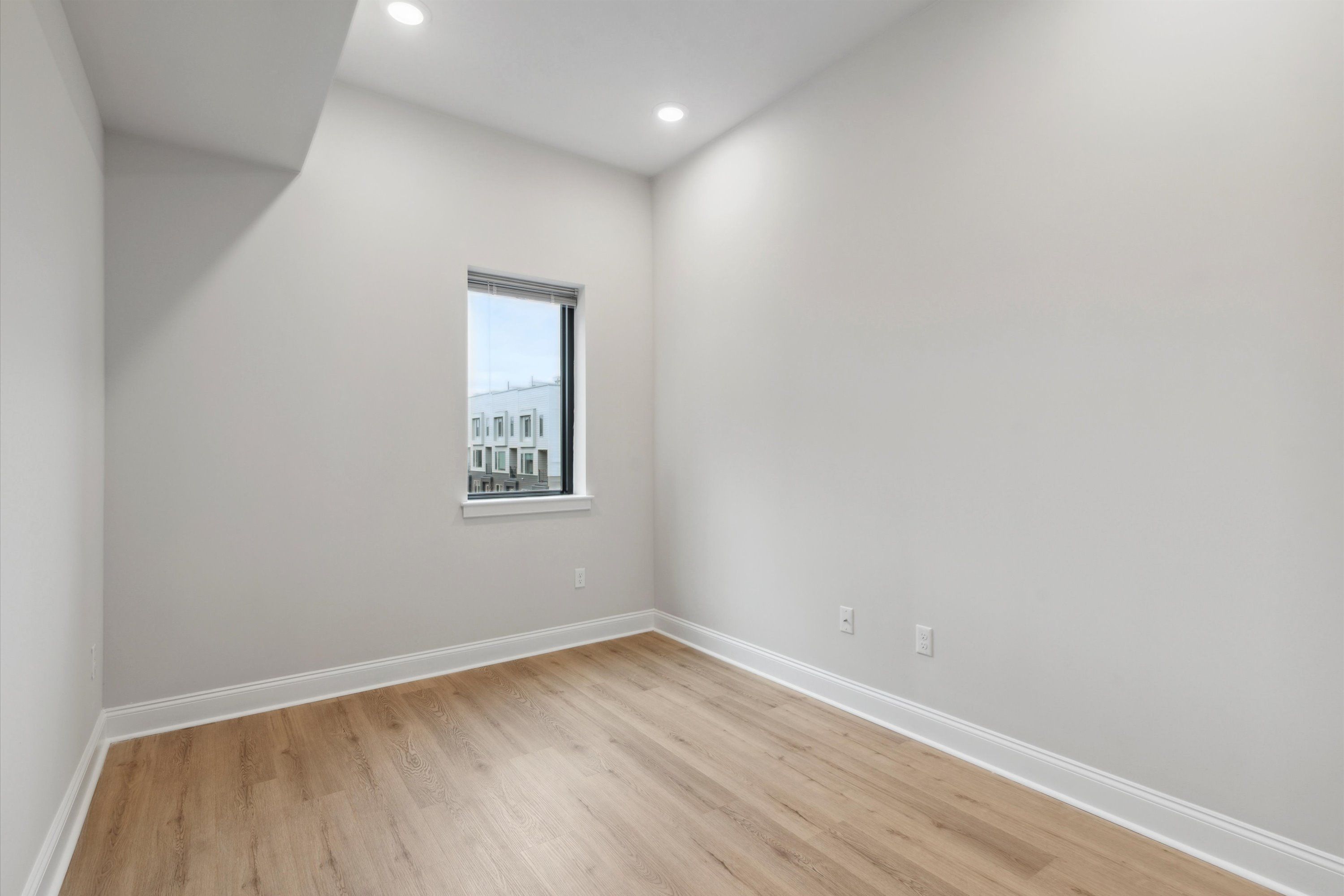 2157 E LEHIGH AVE Unit 502