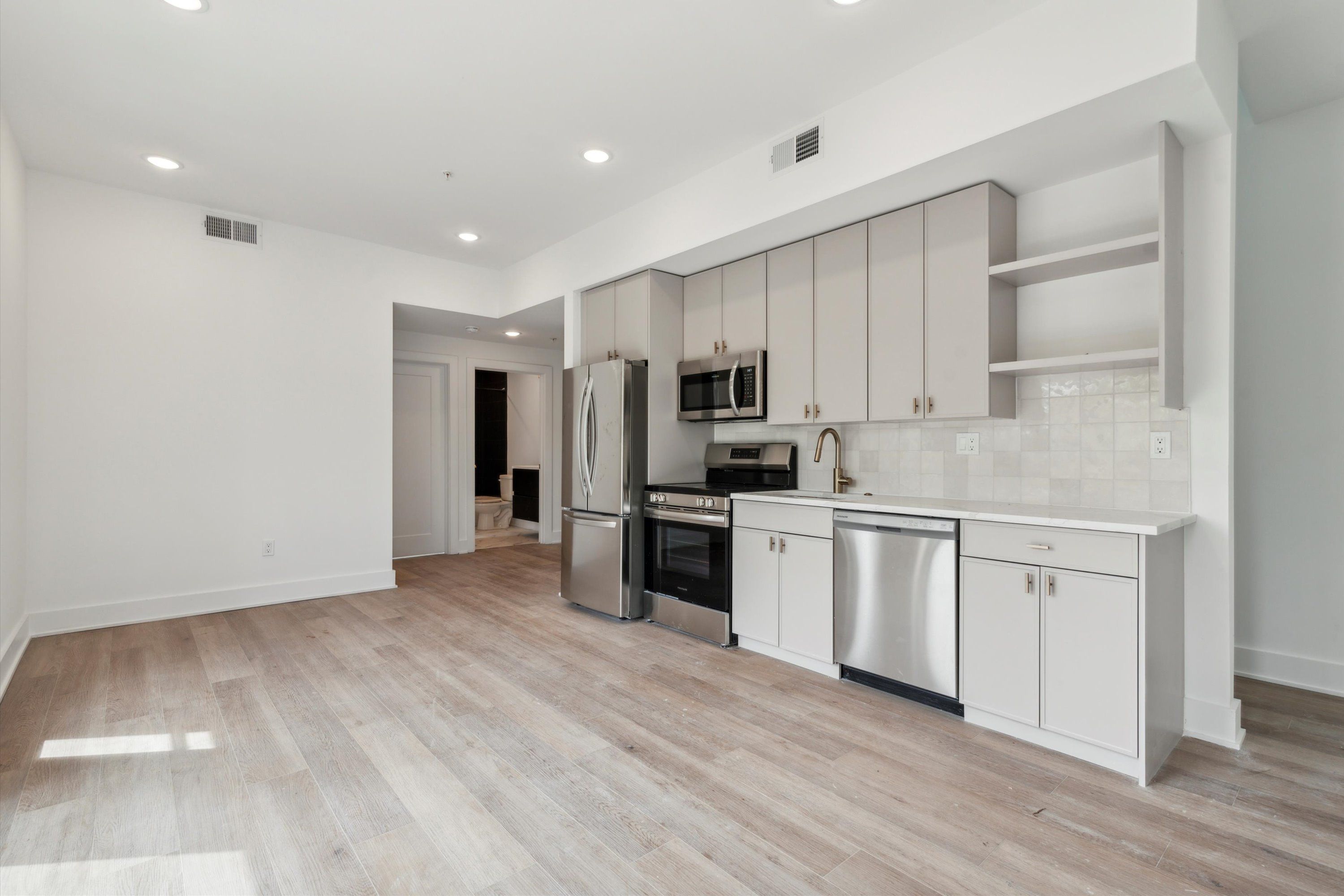 367 W Hortter St Unit 403