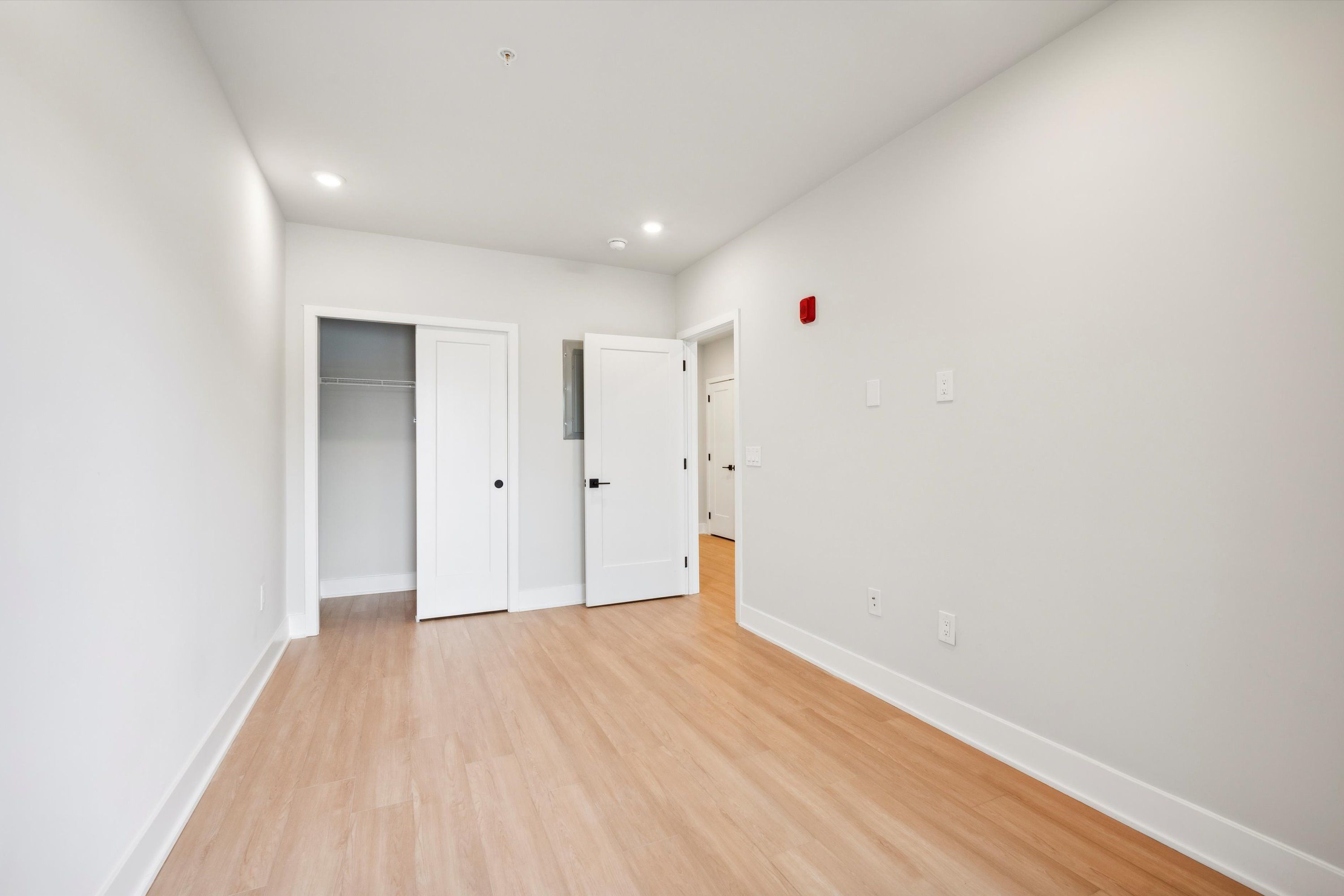 6910 Ridge Avenue Unit 306