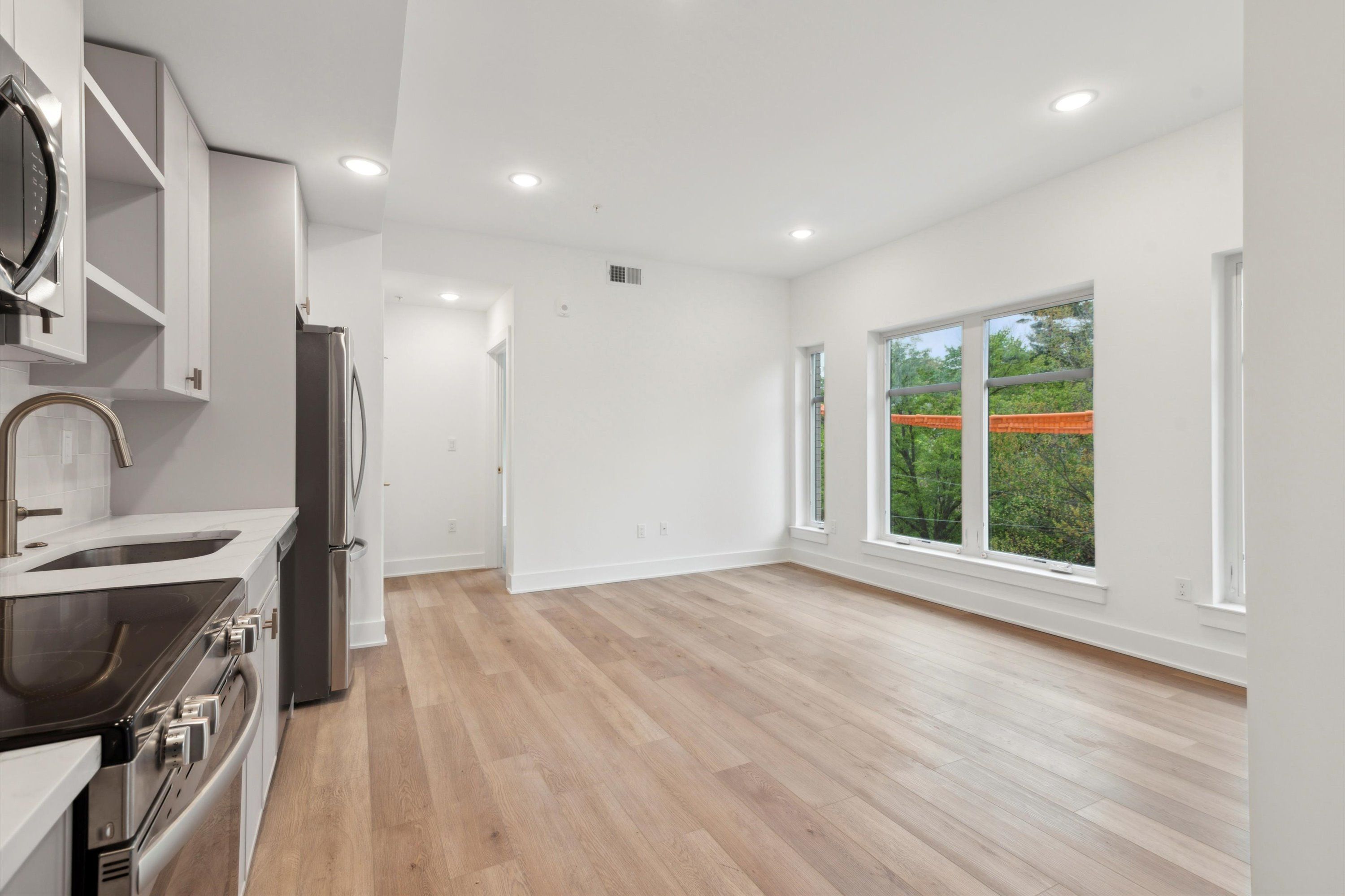 367 W Hortter St Unit 303