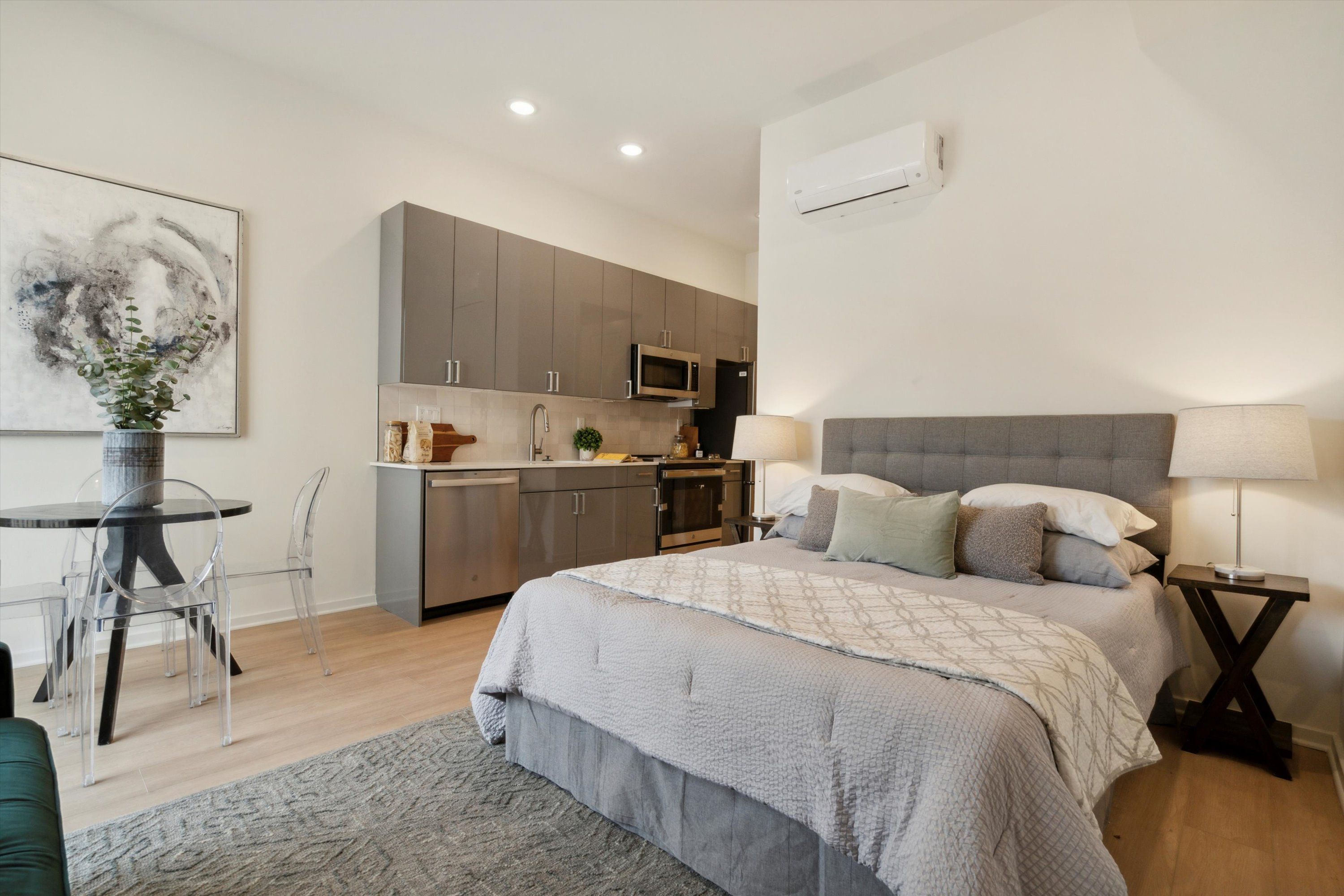 225 N 12TH ST Unit 305