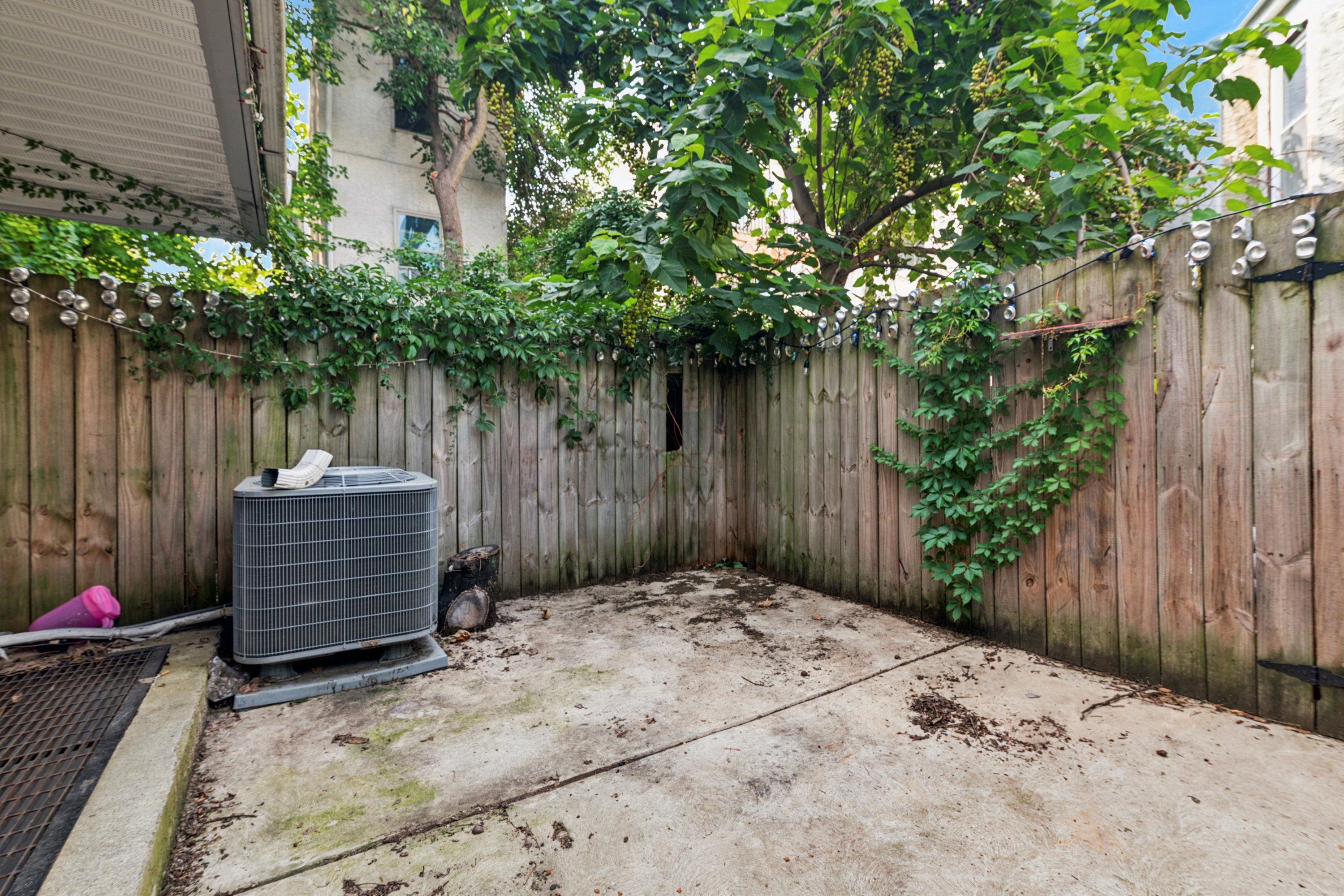 1725 ARLINGTON ST Unit A