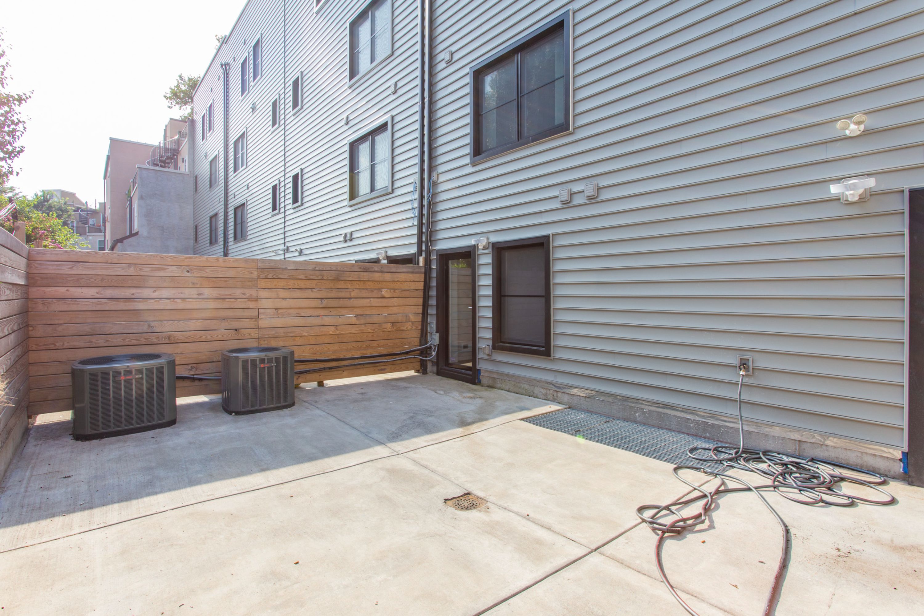 2549-51 MONTROSE ST Unit A