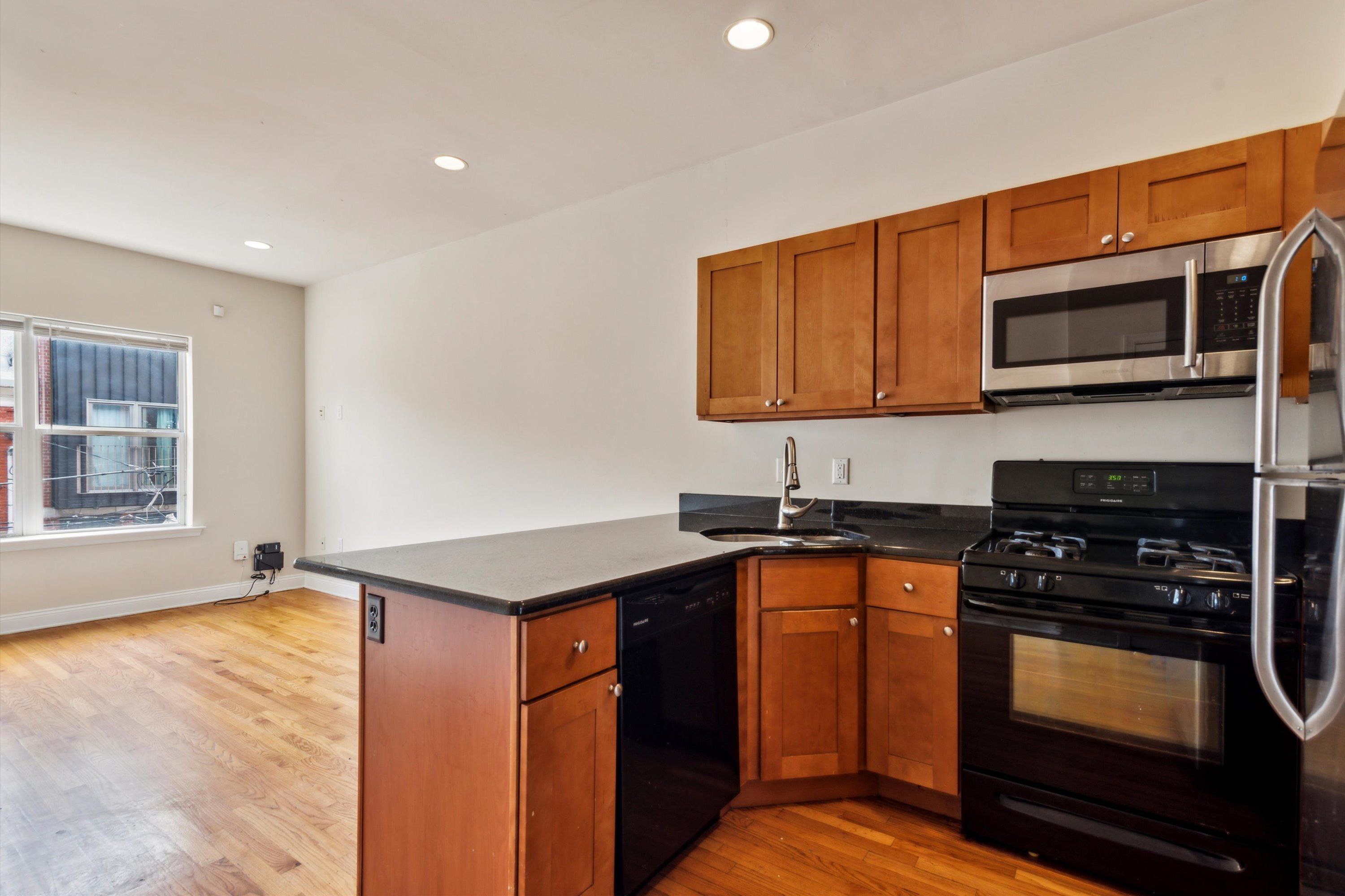 1705 ARLINGTON ST Unit B