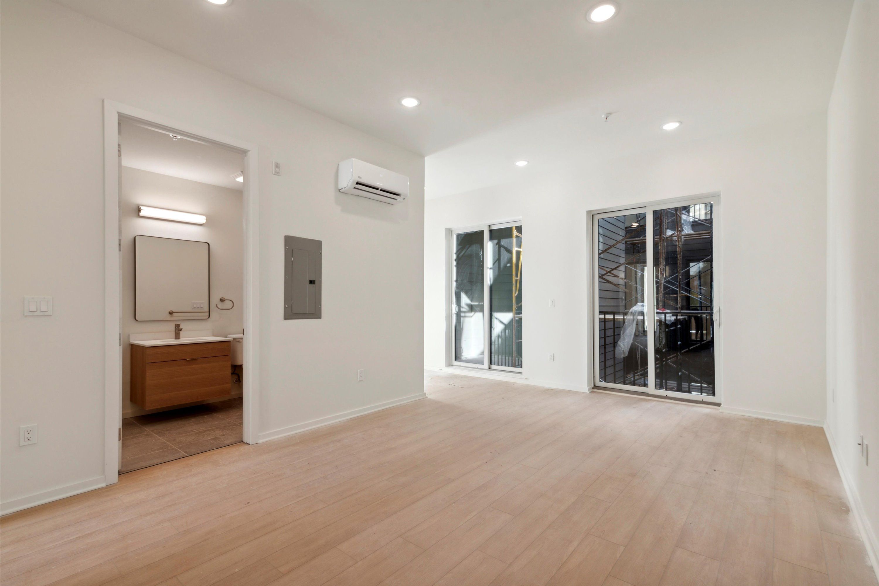 225 N 12TH ST Unit 403