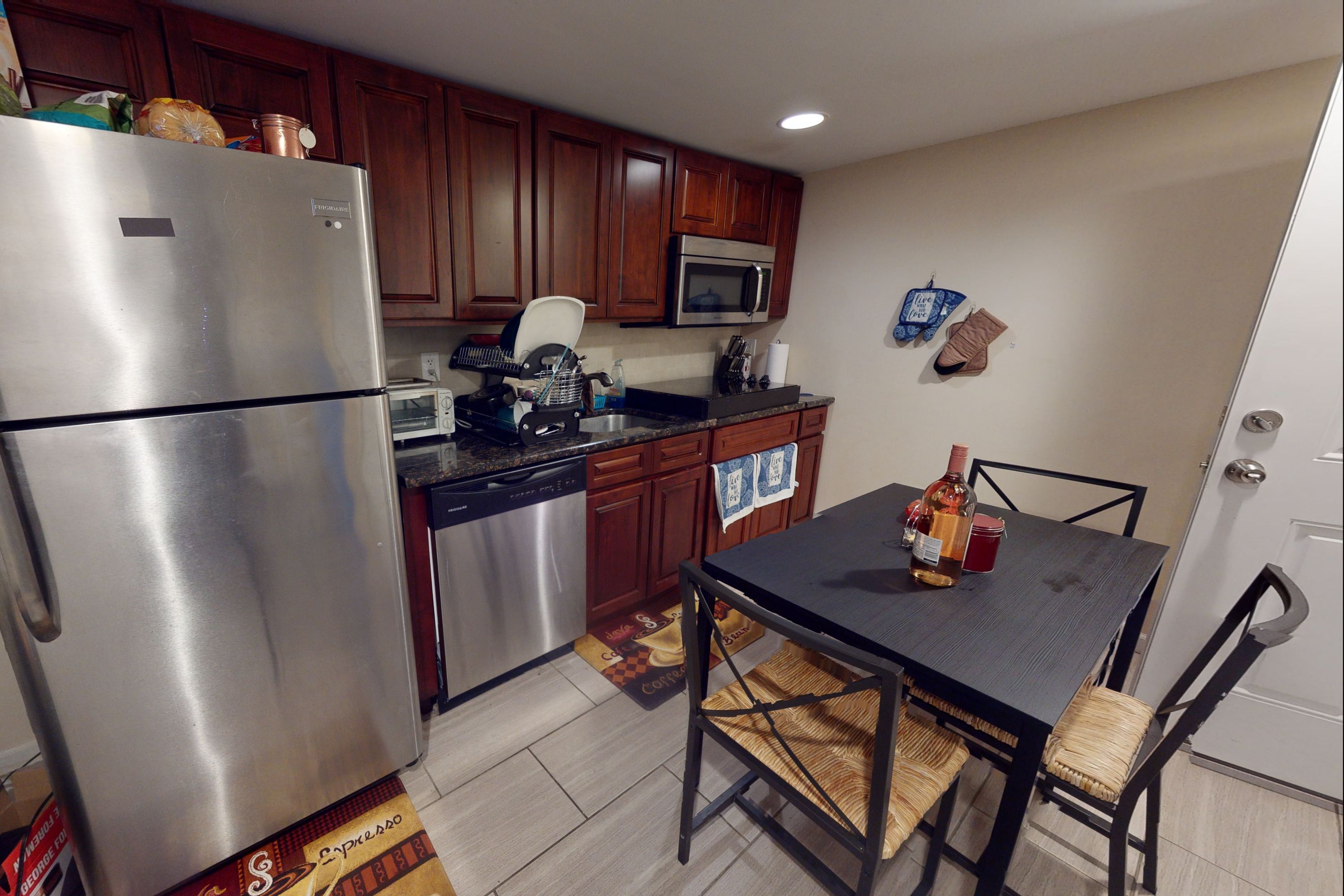 623 S 42nd St Unit Lower