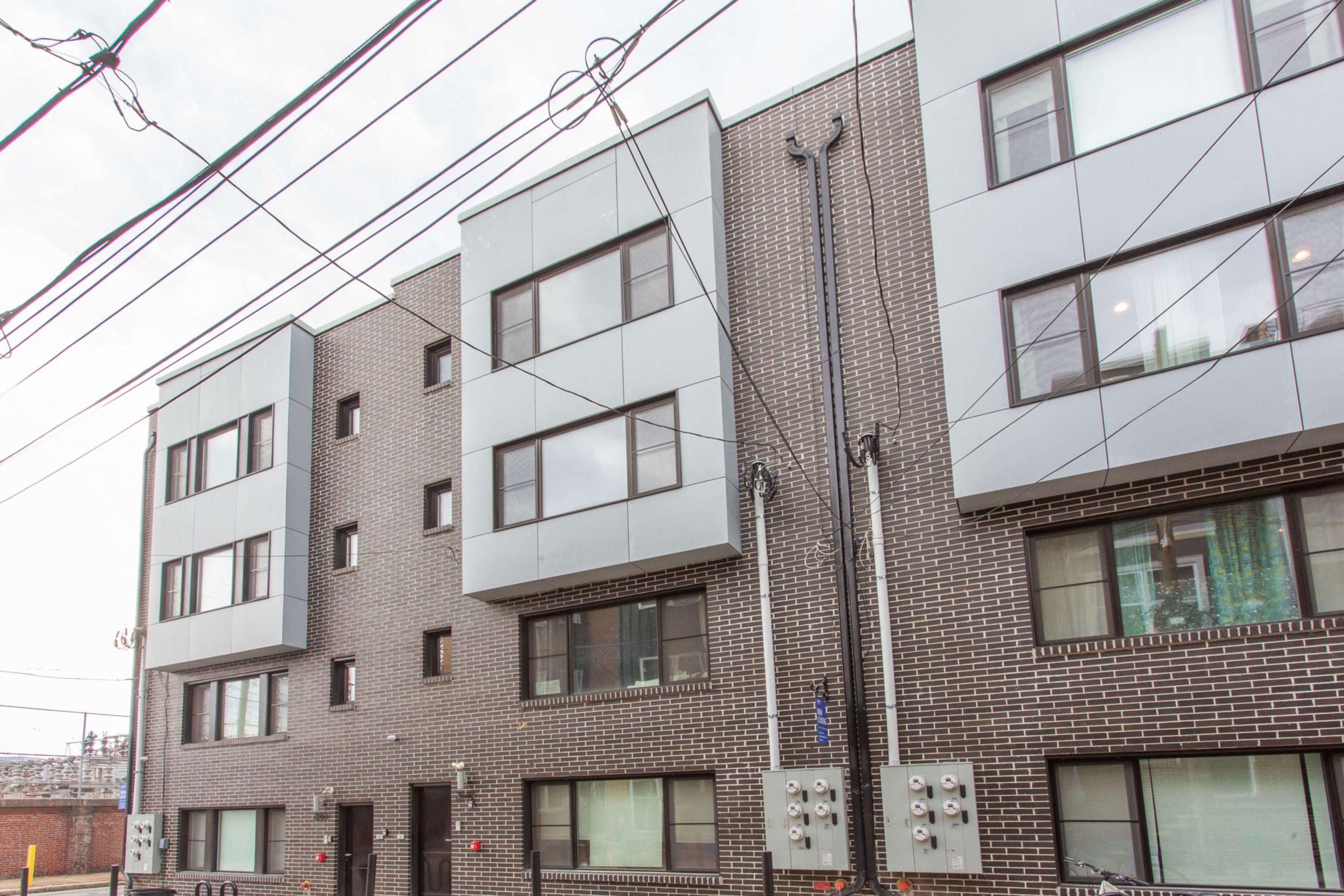 2541-43 MONTROSE ST Unit C