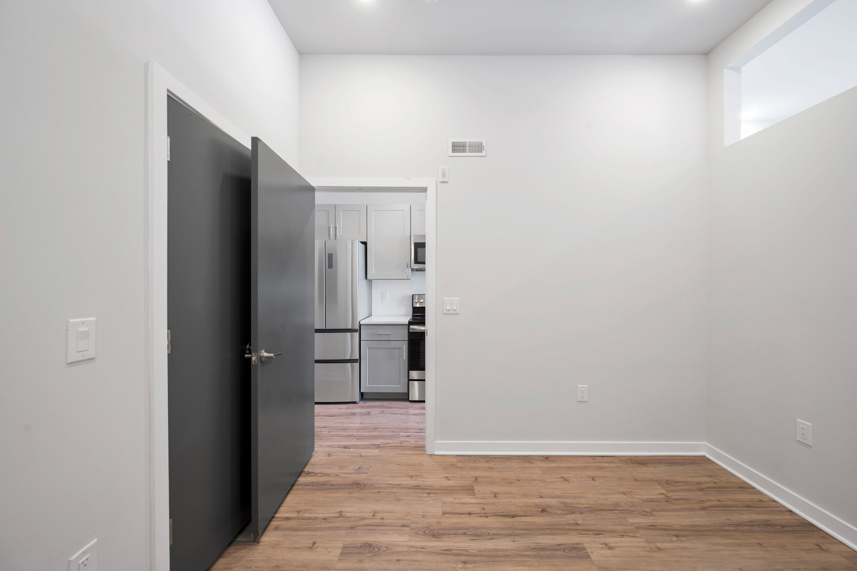1143 N 3rd St Unit 201