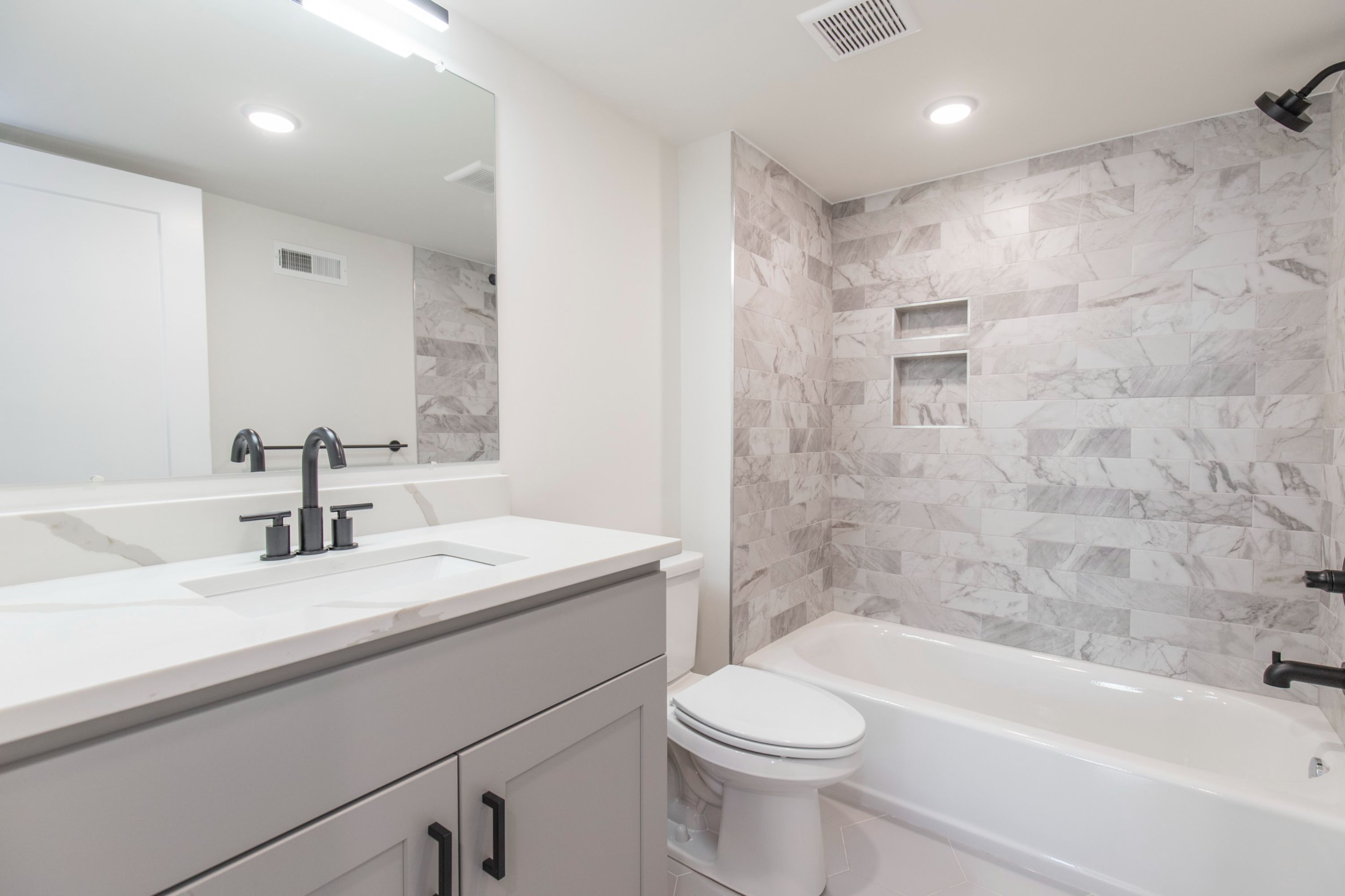 810 W Norris ST Unit 2