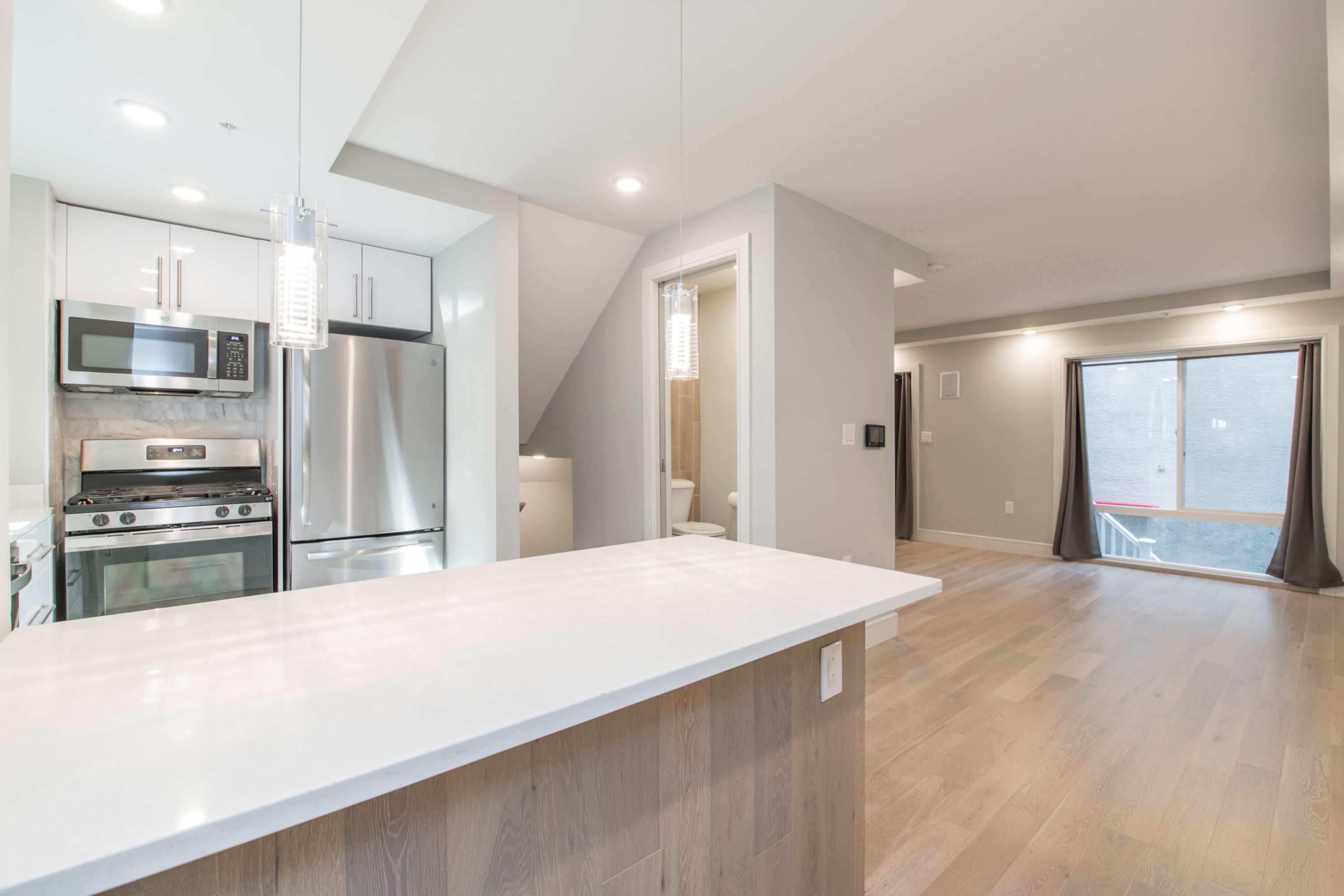 628 N Bodine ST Unit 1