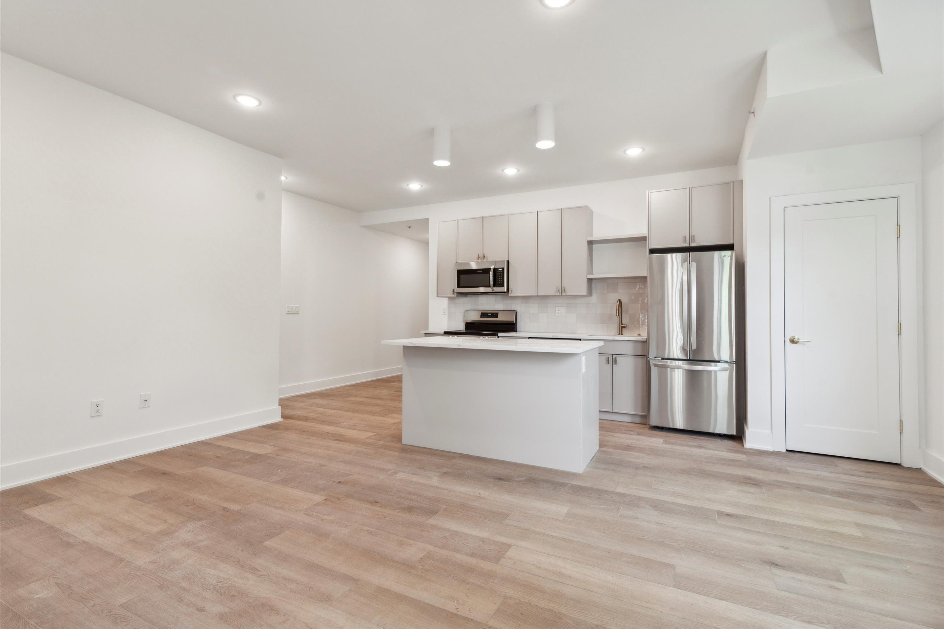 367 W Hortter St Unit 408