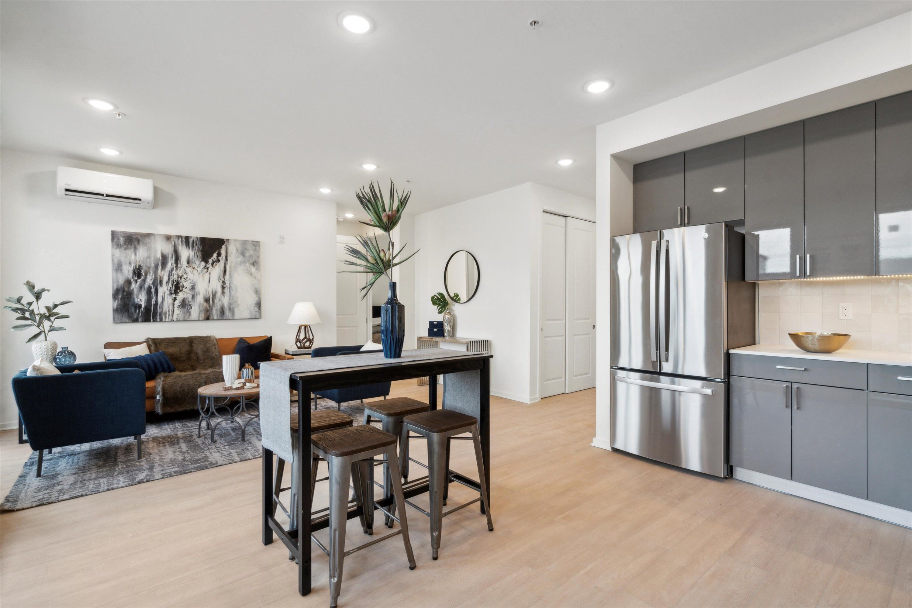 225 N 12TH ST Unit 504