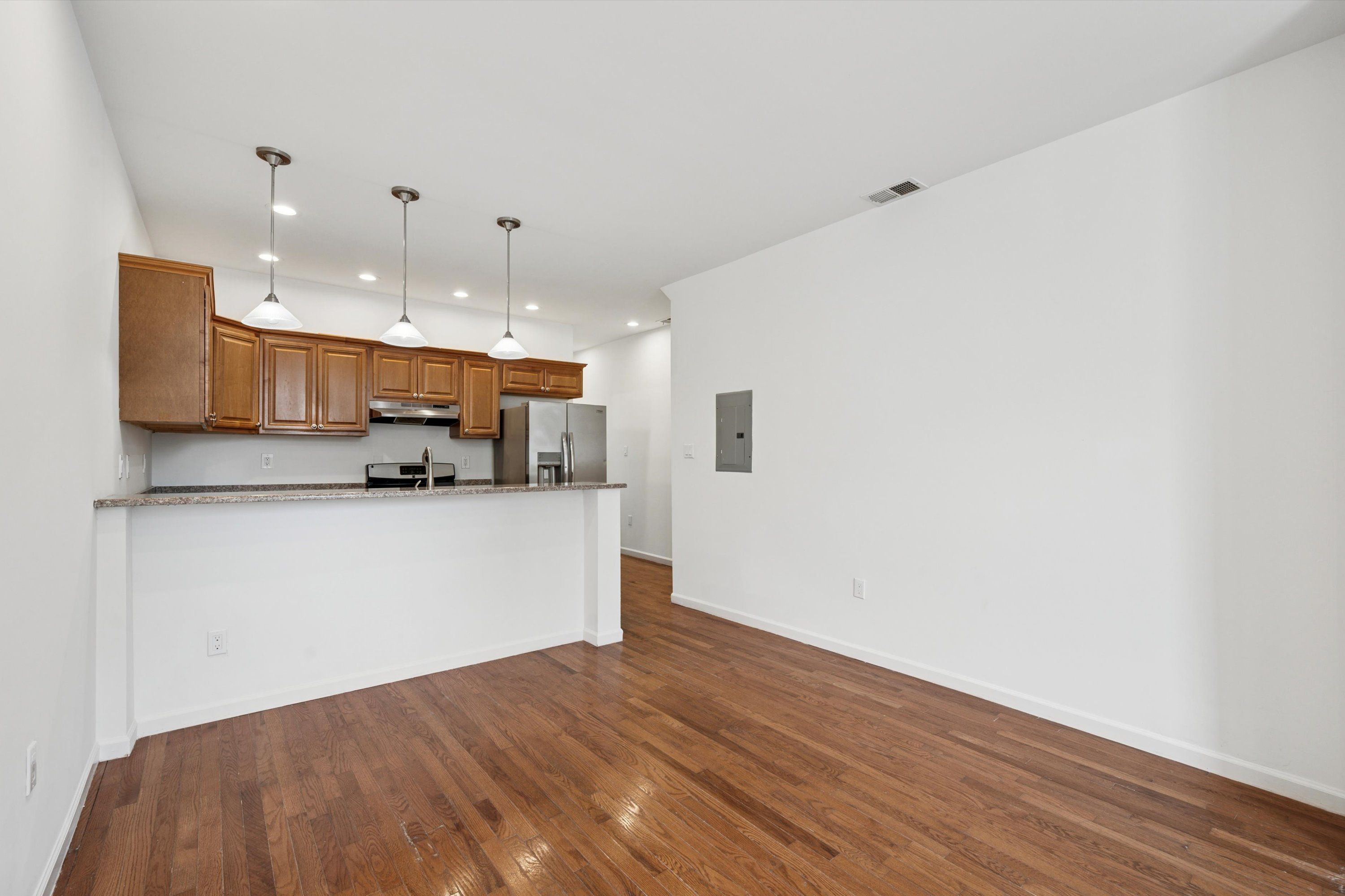 1629 GERMANTOWN AVE Unit 1