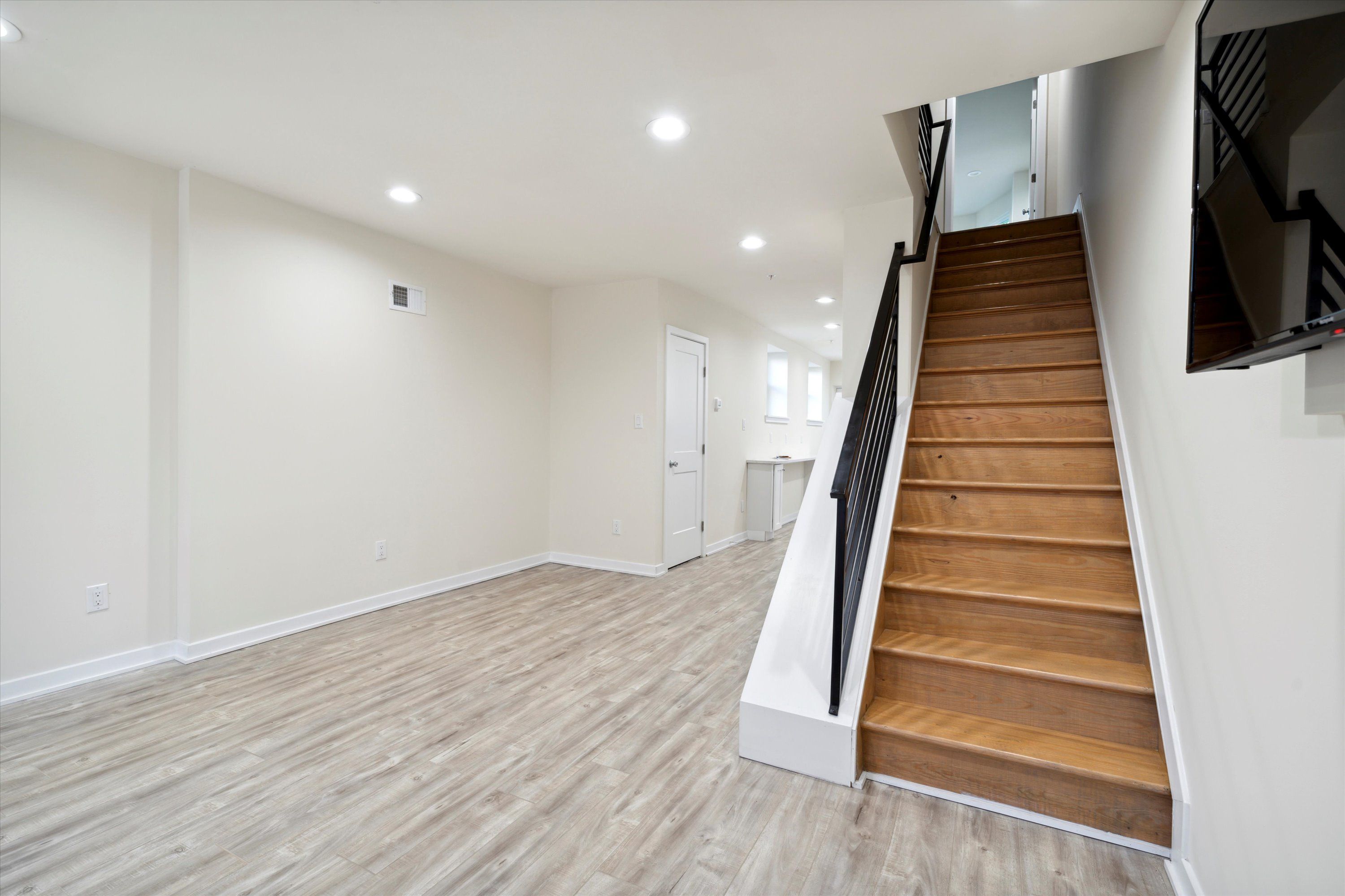 1820 W Montgomery Ave
