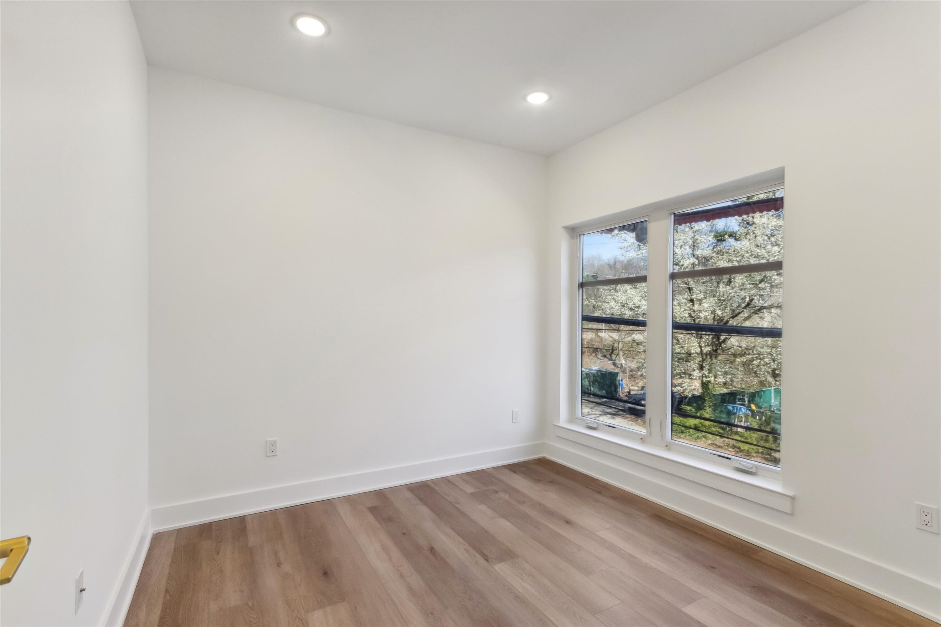 367 W Hortter St Unit 203