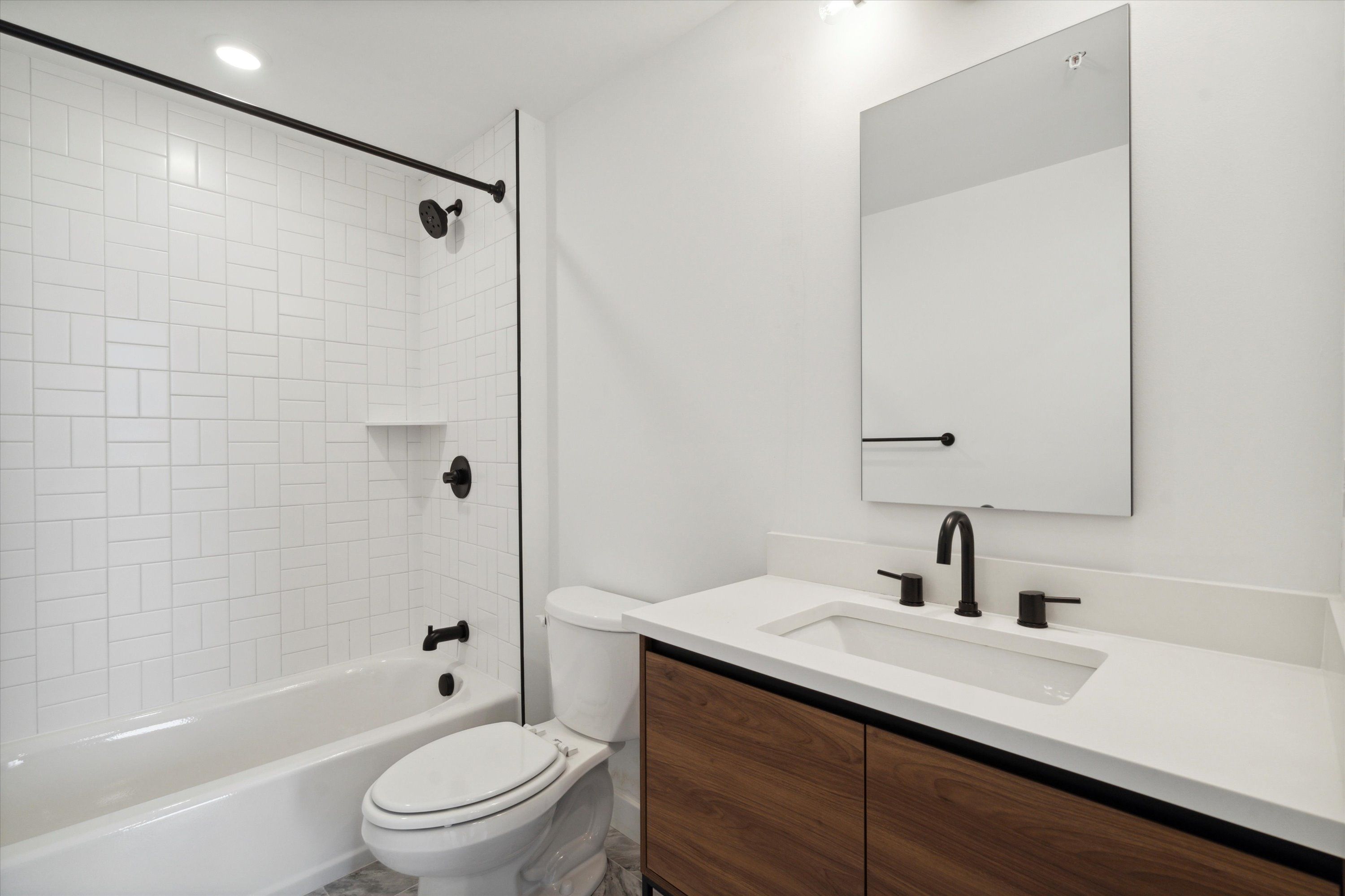 2636 E YORK ST Unit 203