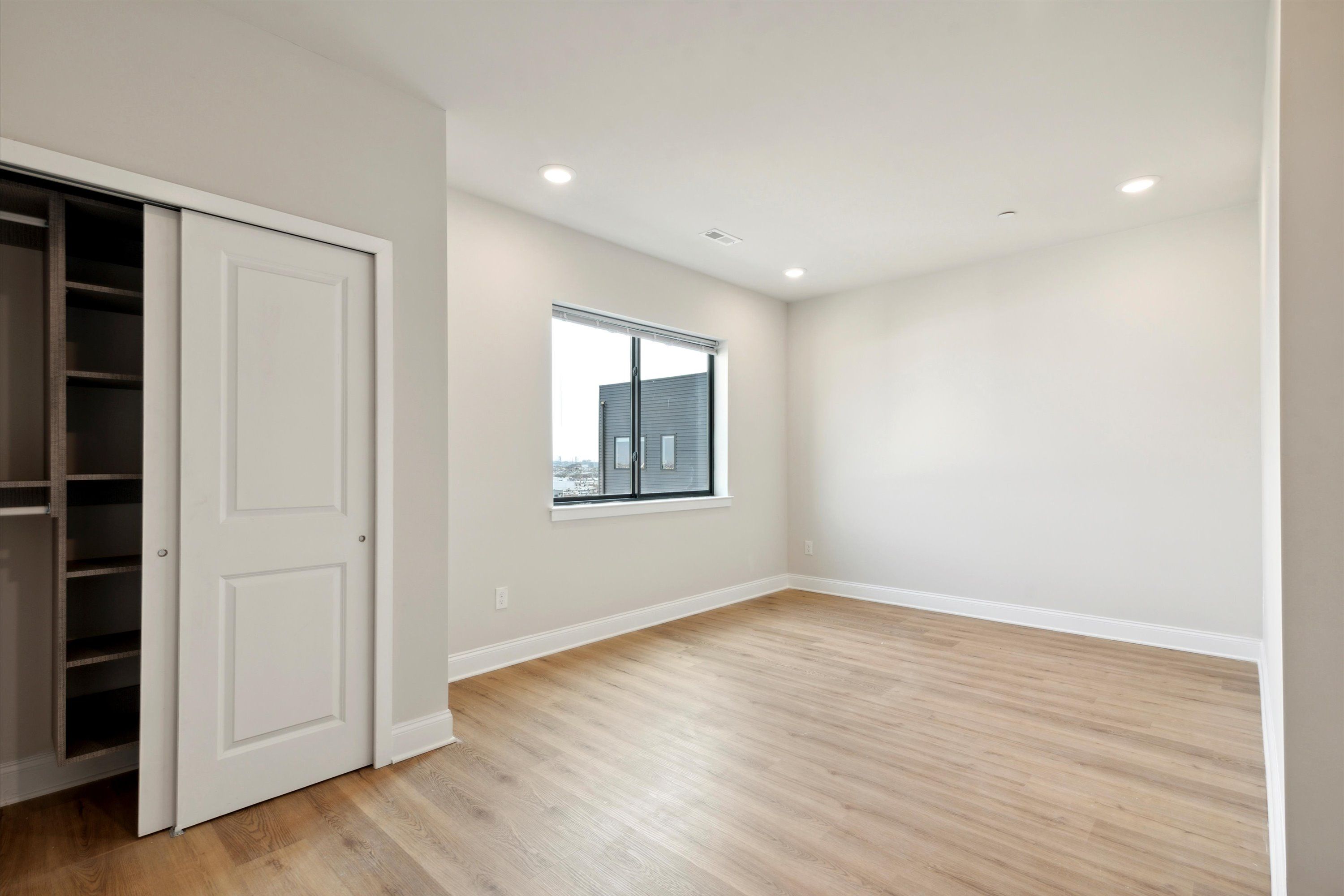 2143 E LEHIGH AVE Unit 611