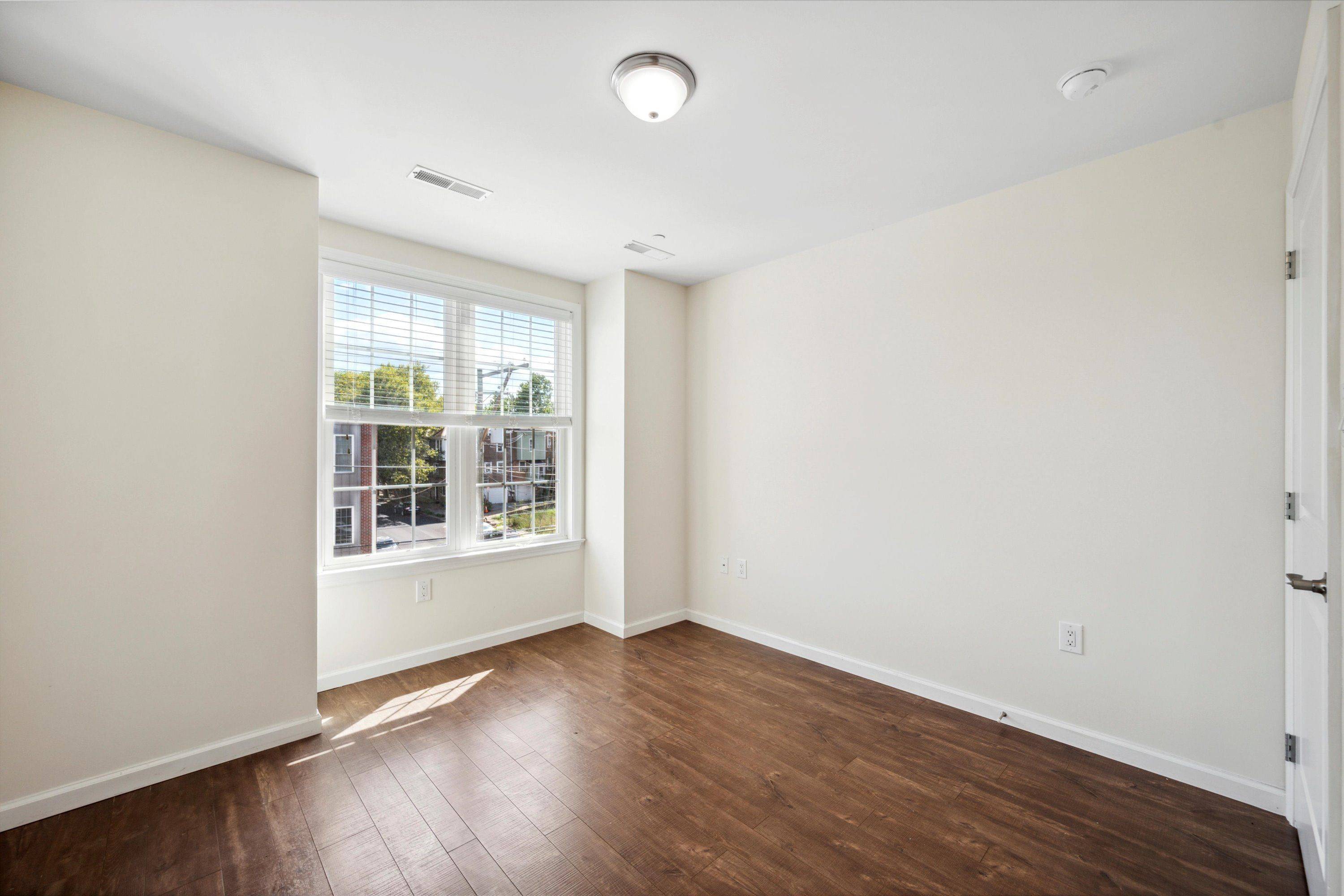 4621 Sansom St Unit 3