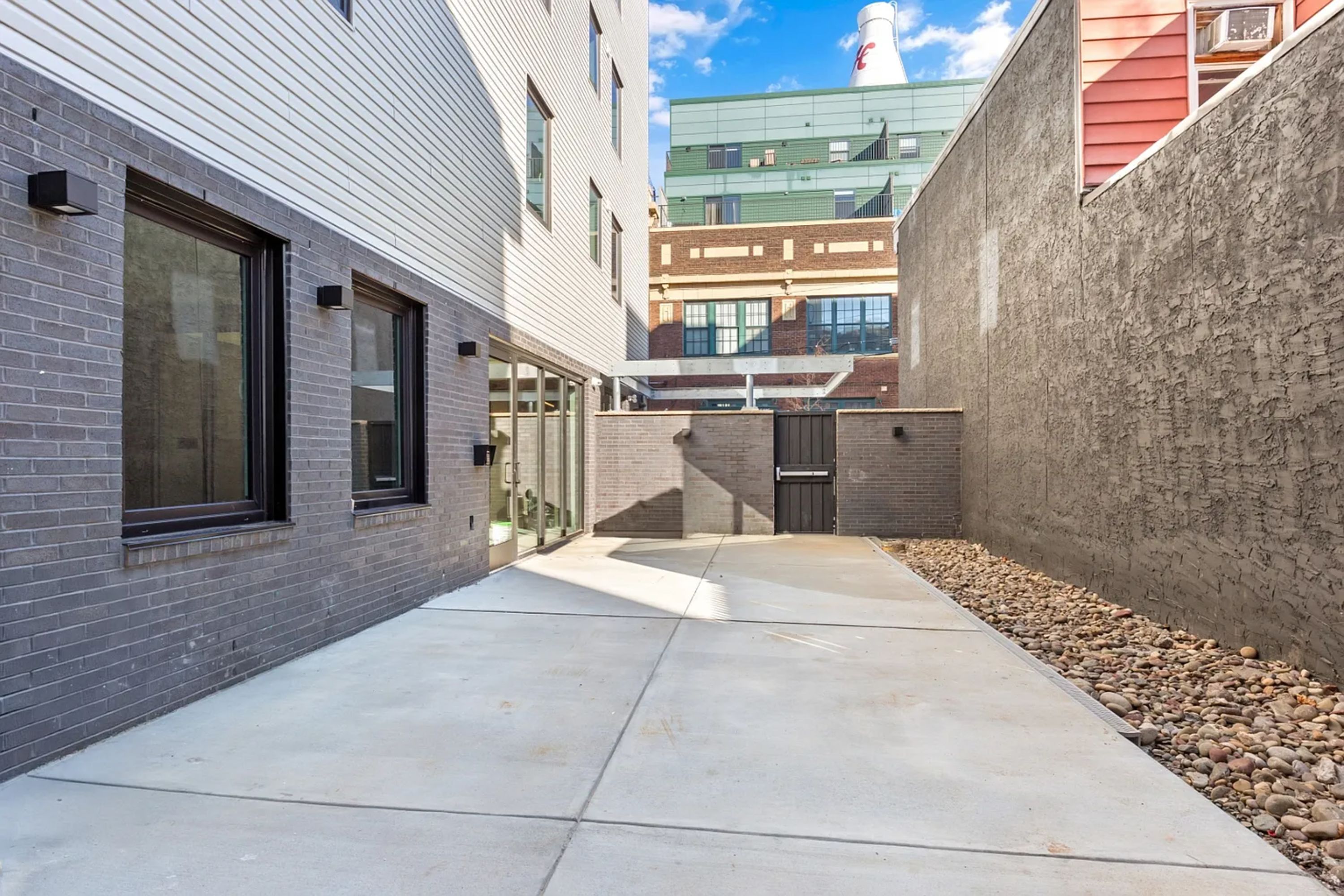 2000 Dreer St Unit 403