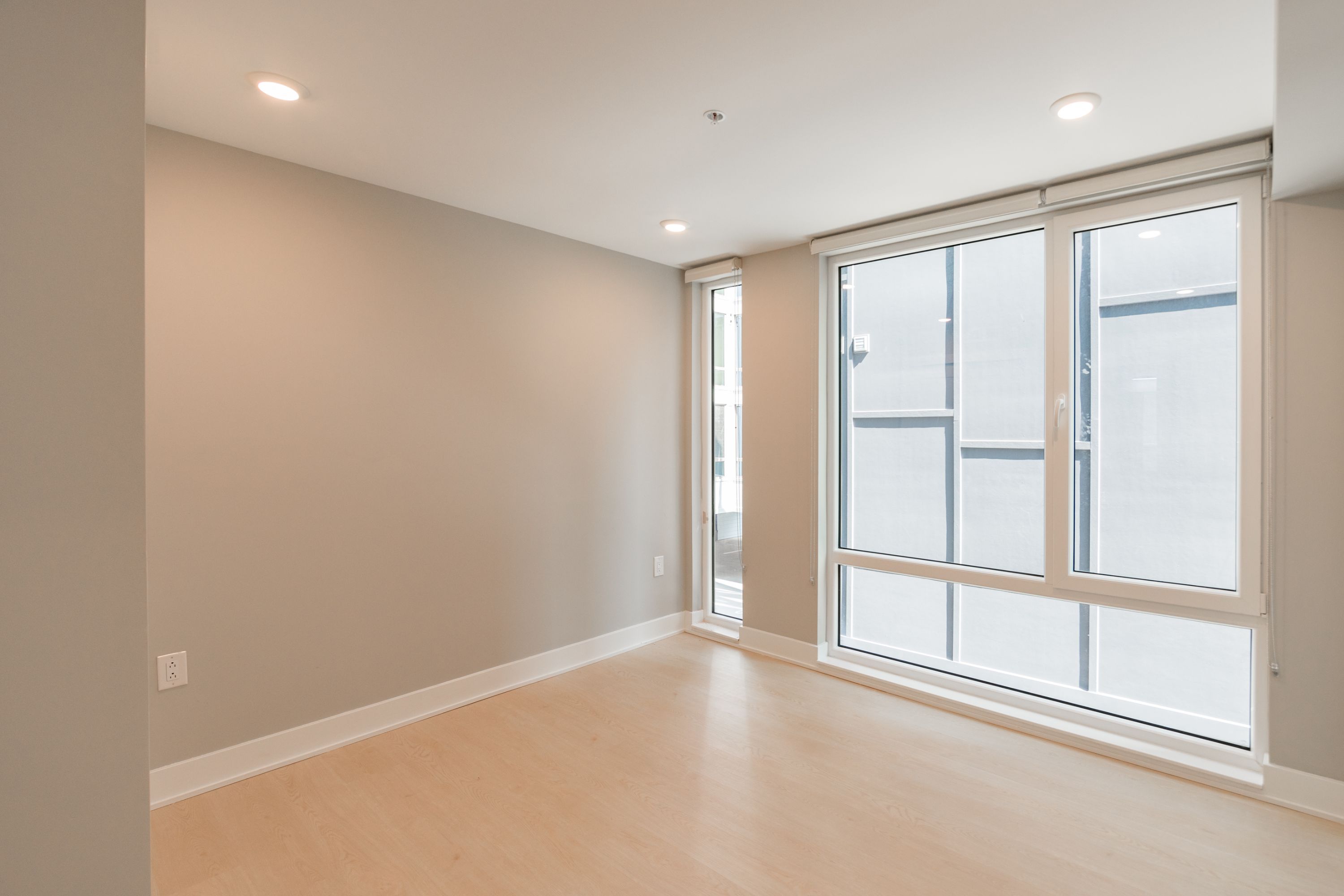 6604 Ridge Avenue Unit 401