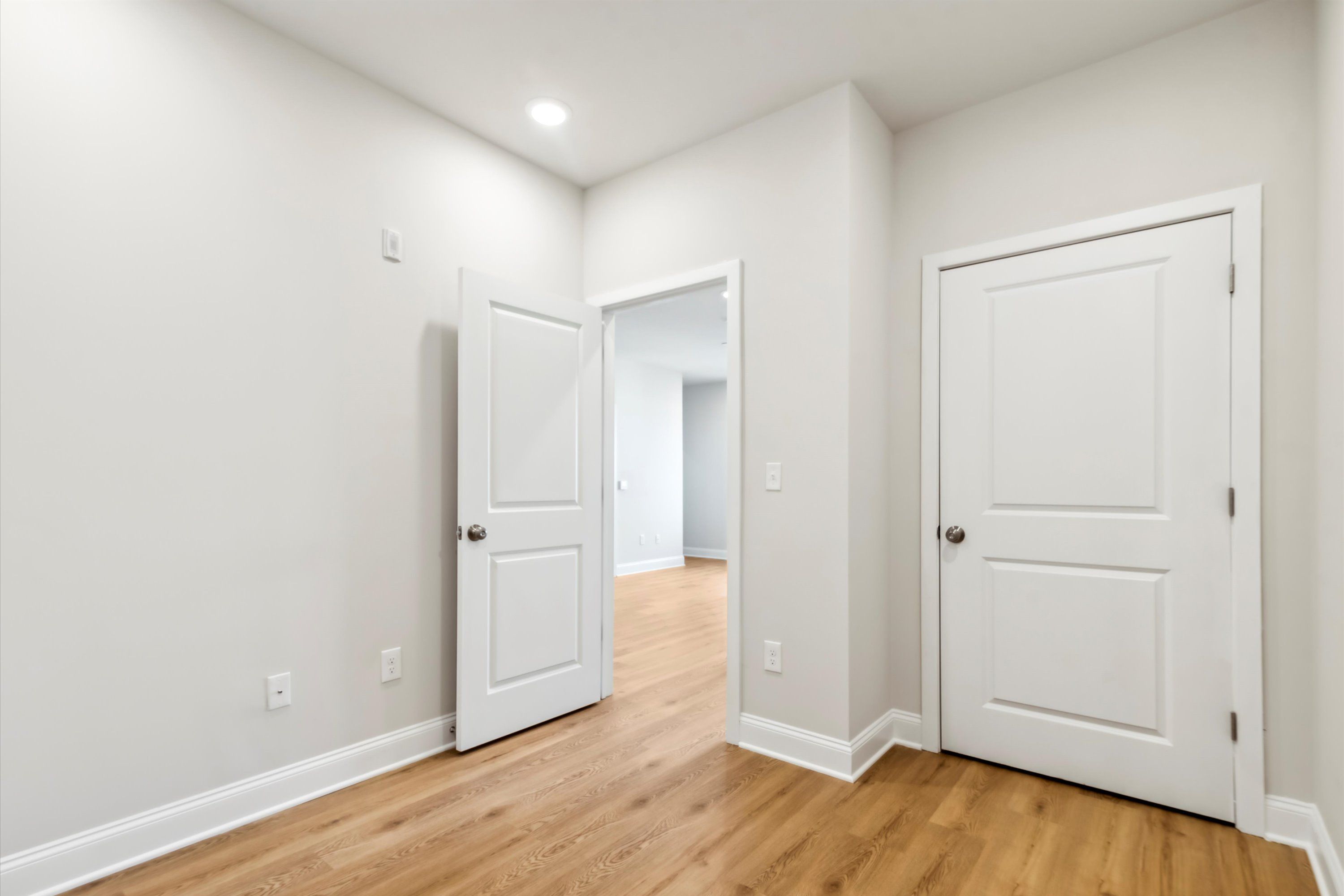 2157 E LEHIGH AVE Unit 601
