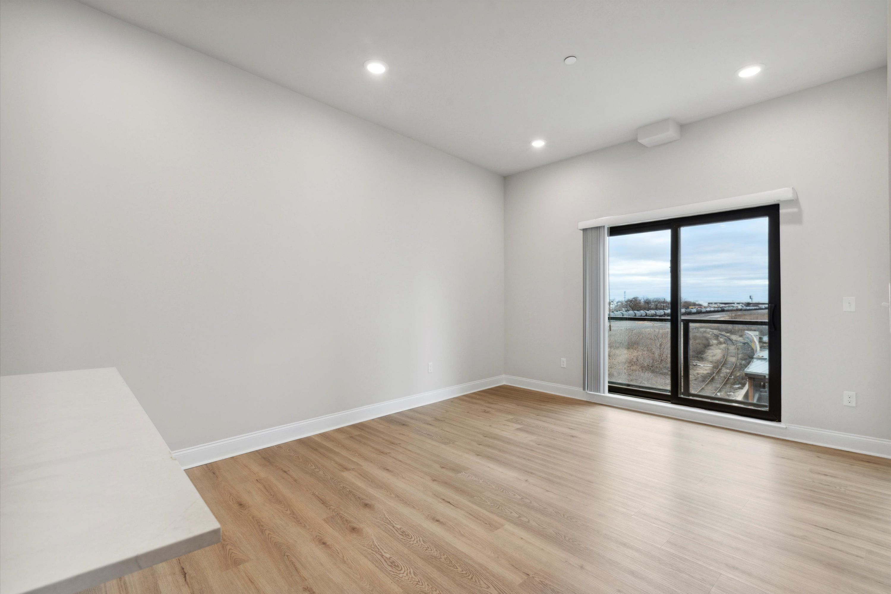 2157 E LEHIGH AVE Unit 403