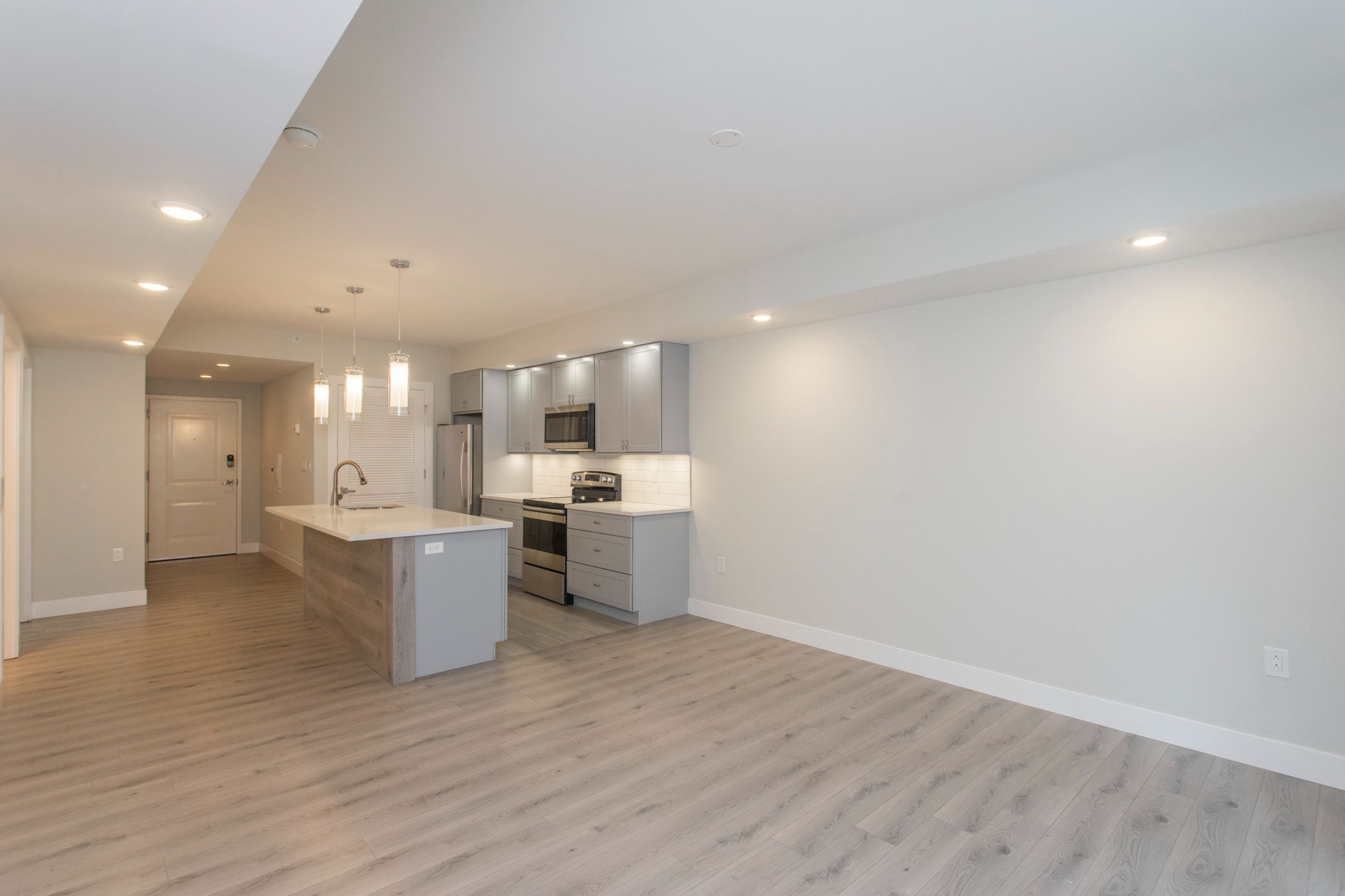 1533-39 PARRISH ST Unit 2F