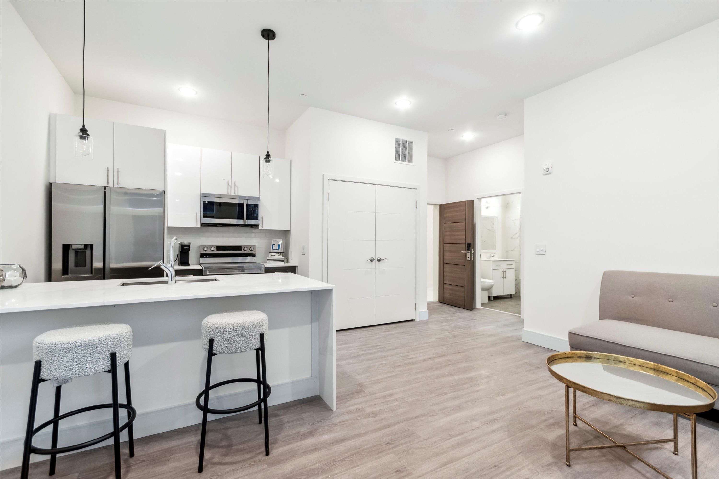 1221 E Fletcher St Unit 102