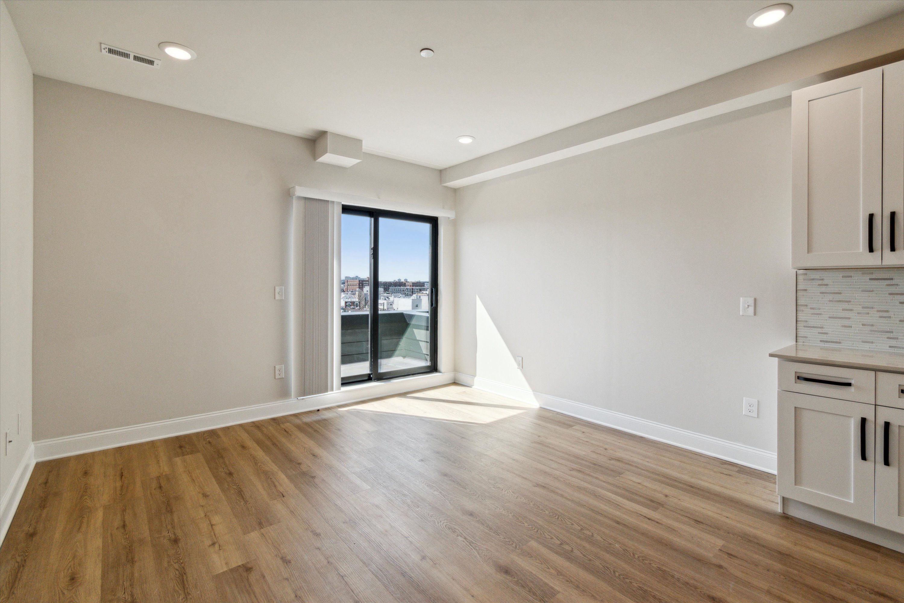 2157 E LEHIGH AVE Unit 307
