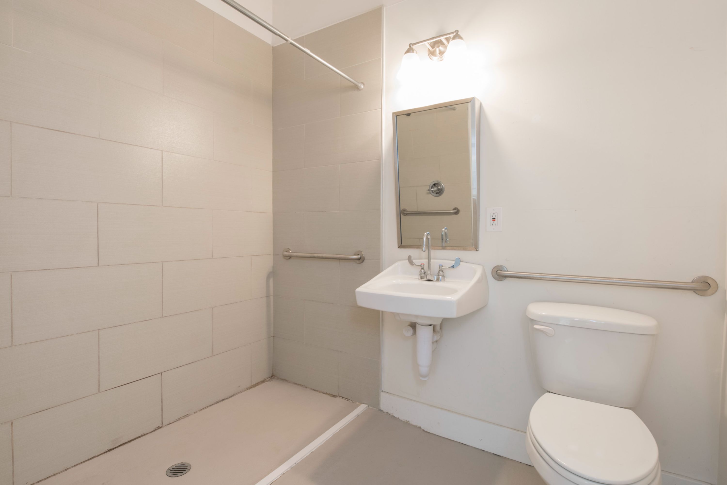 3835-37 HAMILTON ST Unit 2