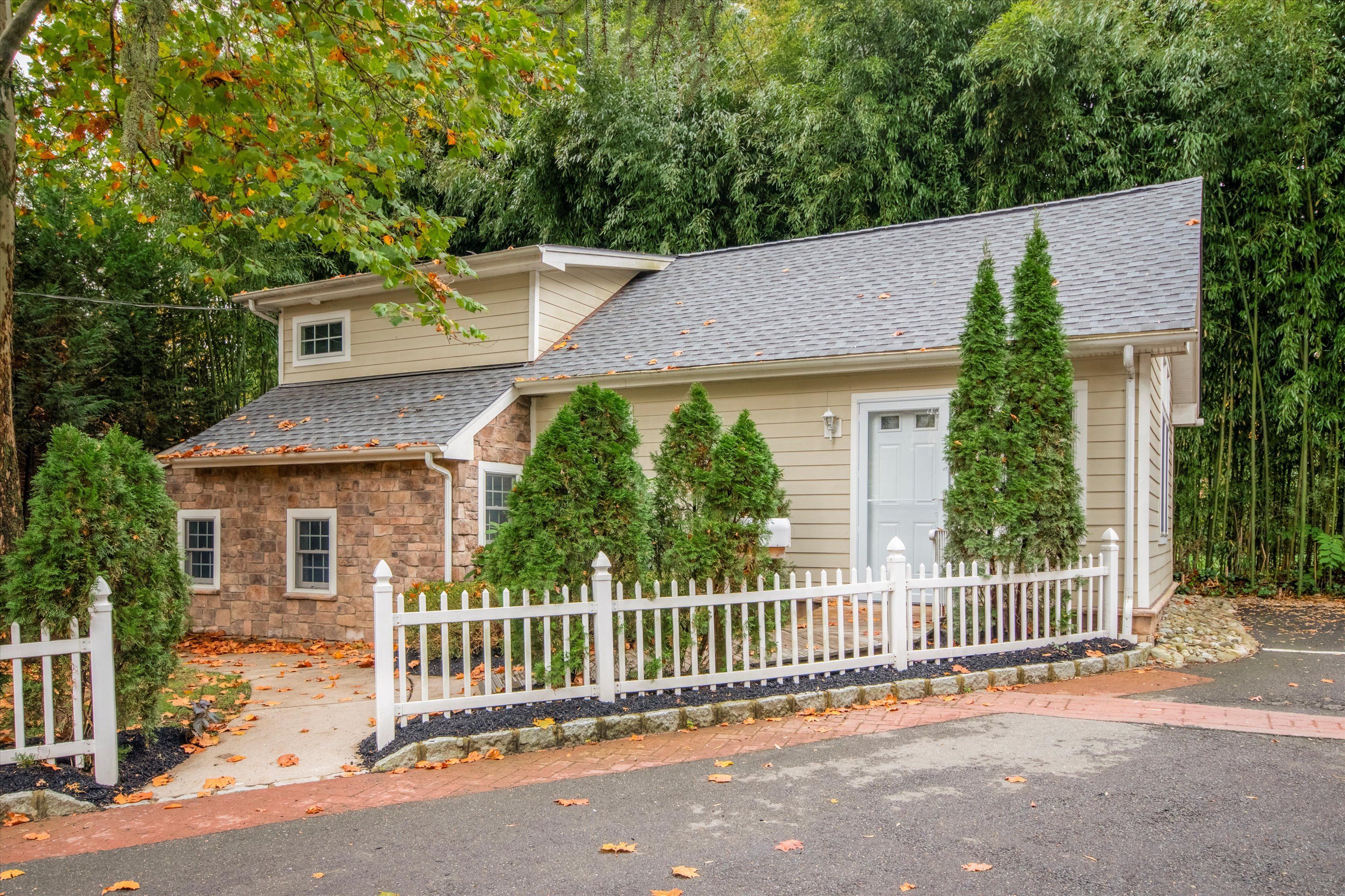 3 Princeton Ave