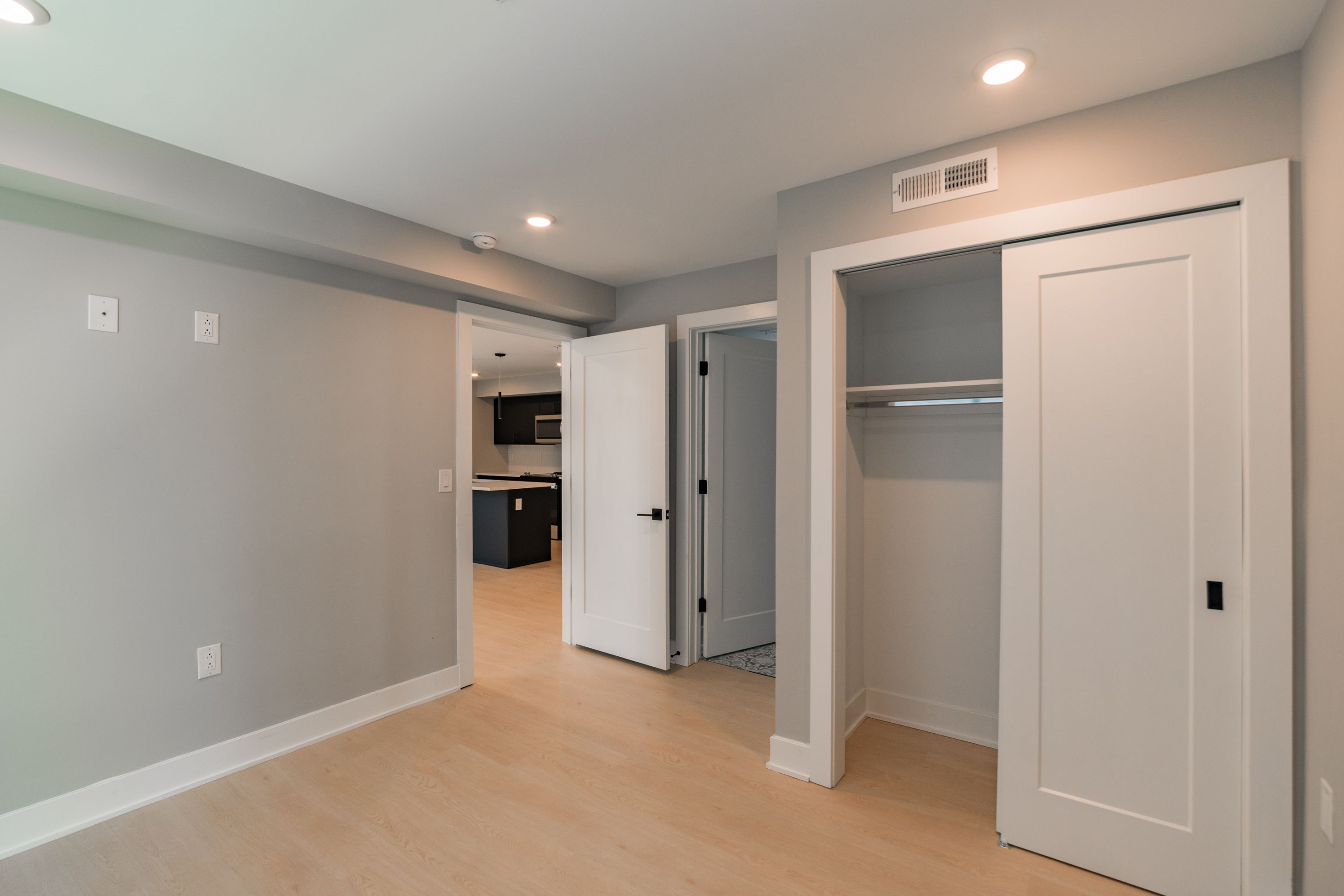 6604 Ridge Avenue Unit 401