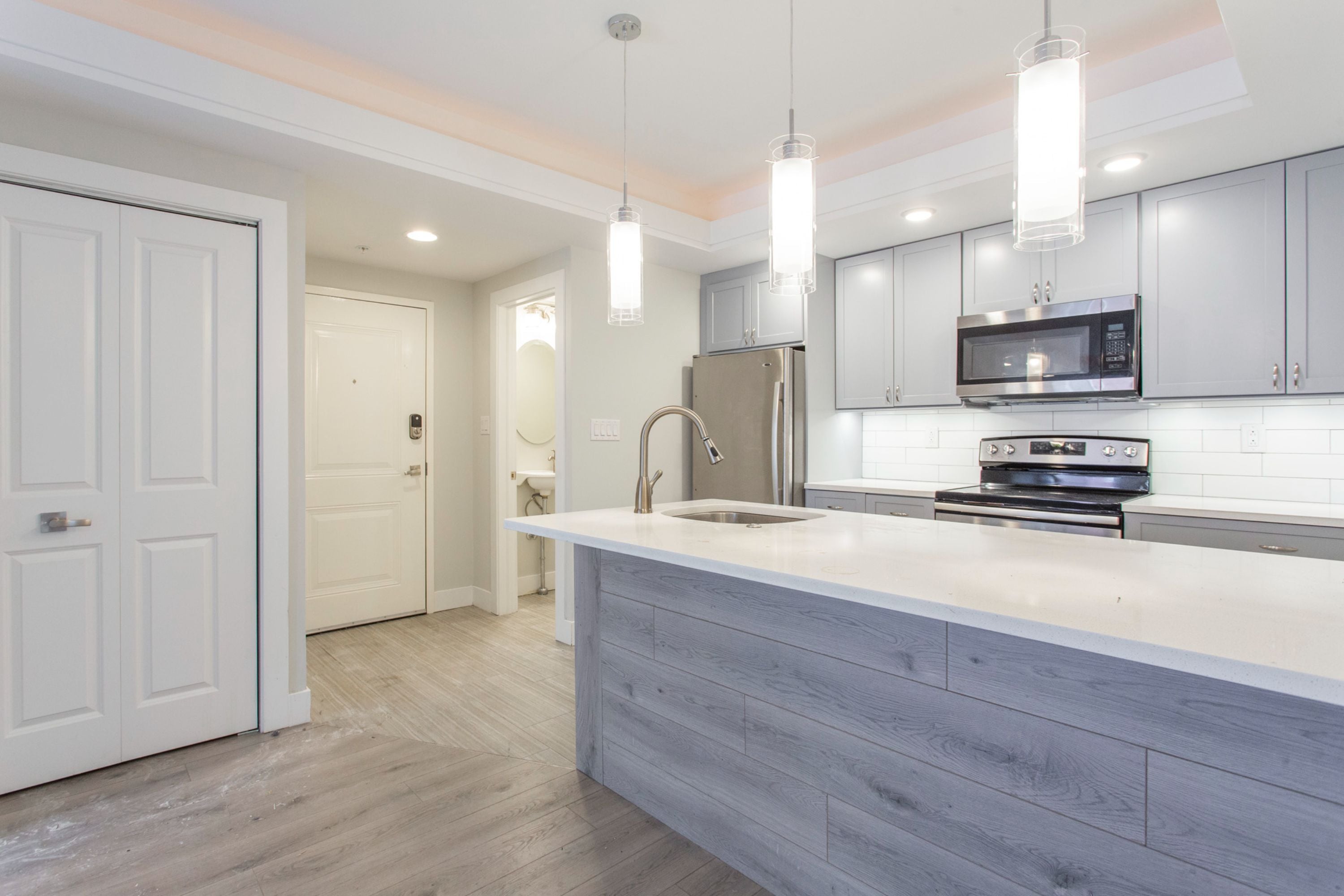 1533-39 PARRISH ST Unit 3F