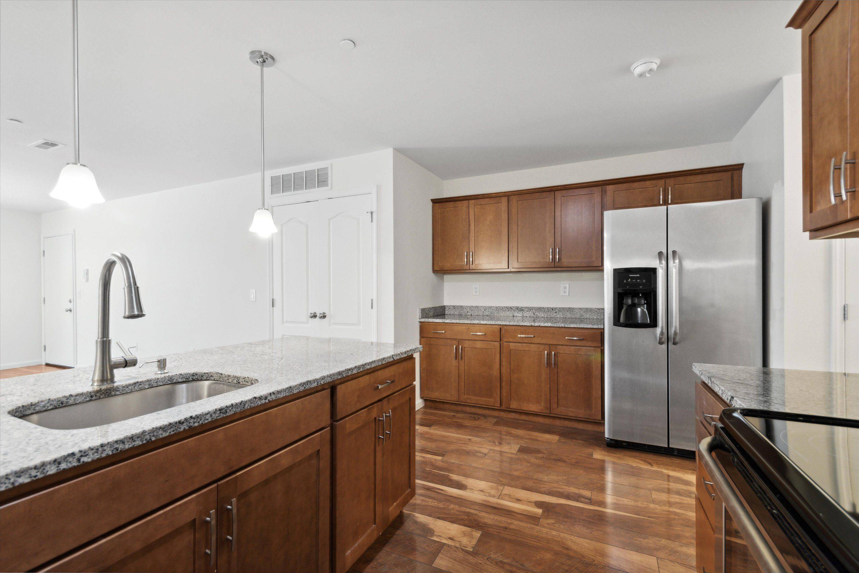 4612 Sansom St Unit 3