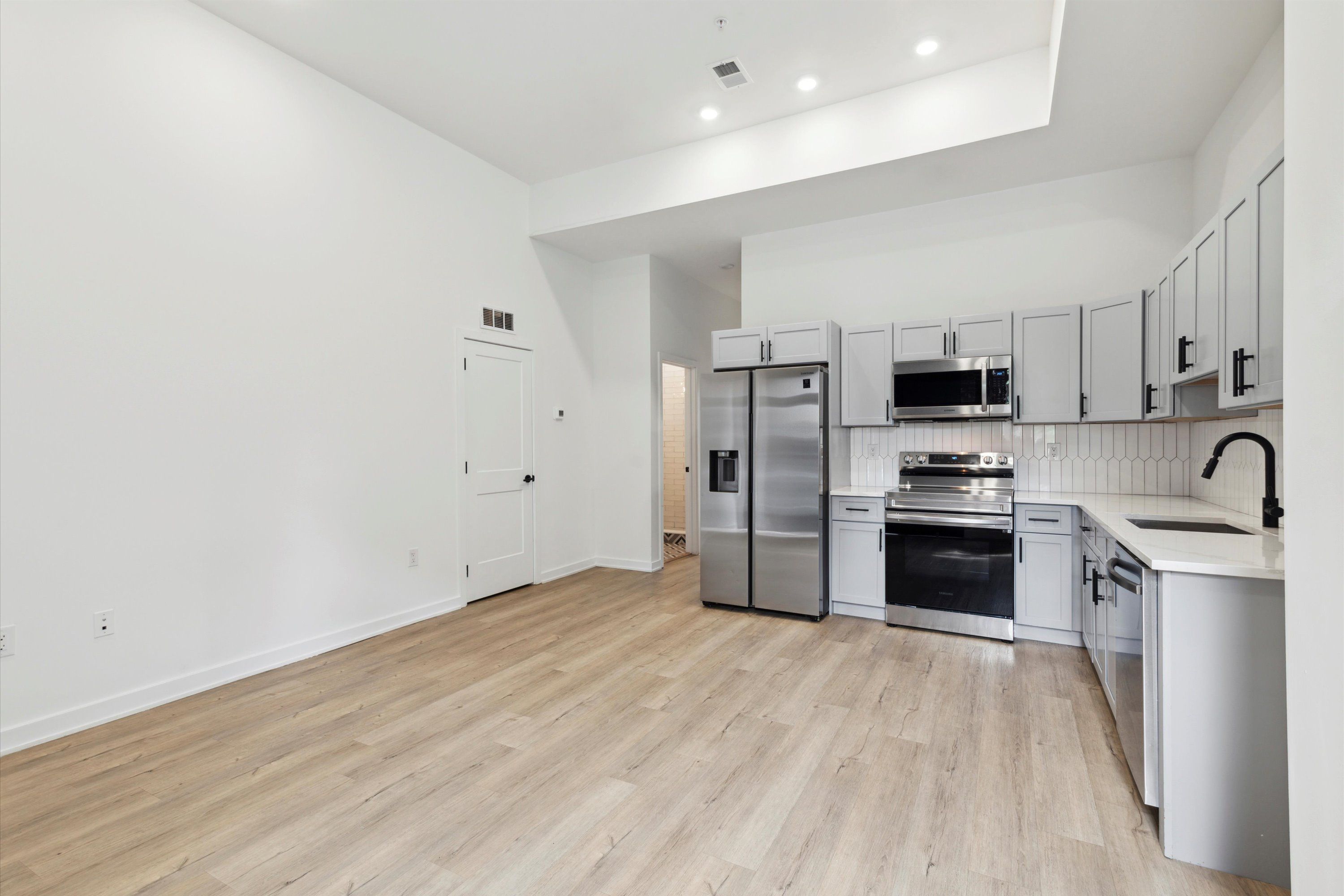 1535 N Sydenham ST Unit A