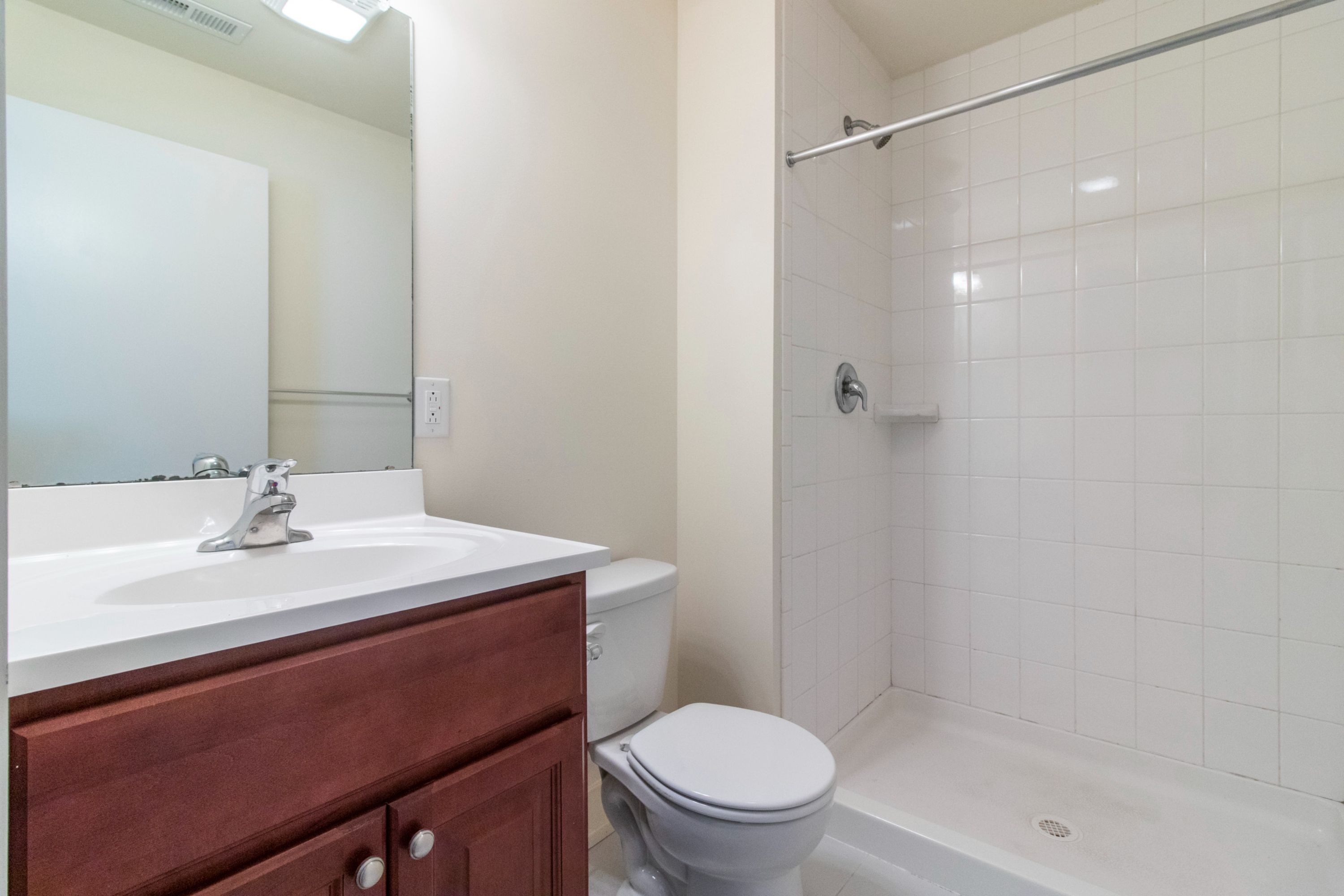 1904 N MARSHALL ST Unit 2