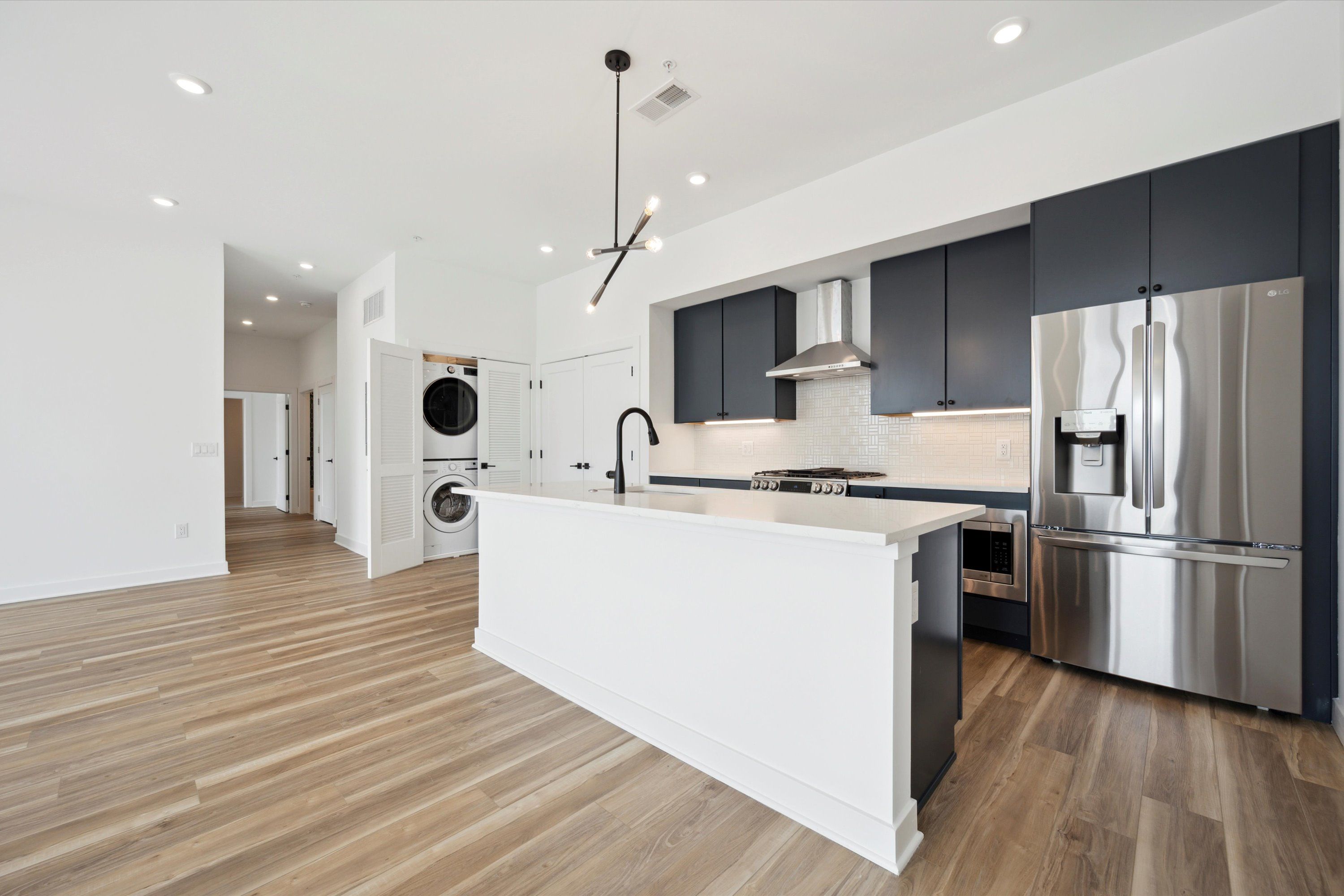 2636 E YORK ST Unit 606
