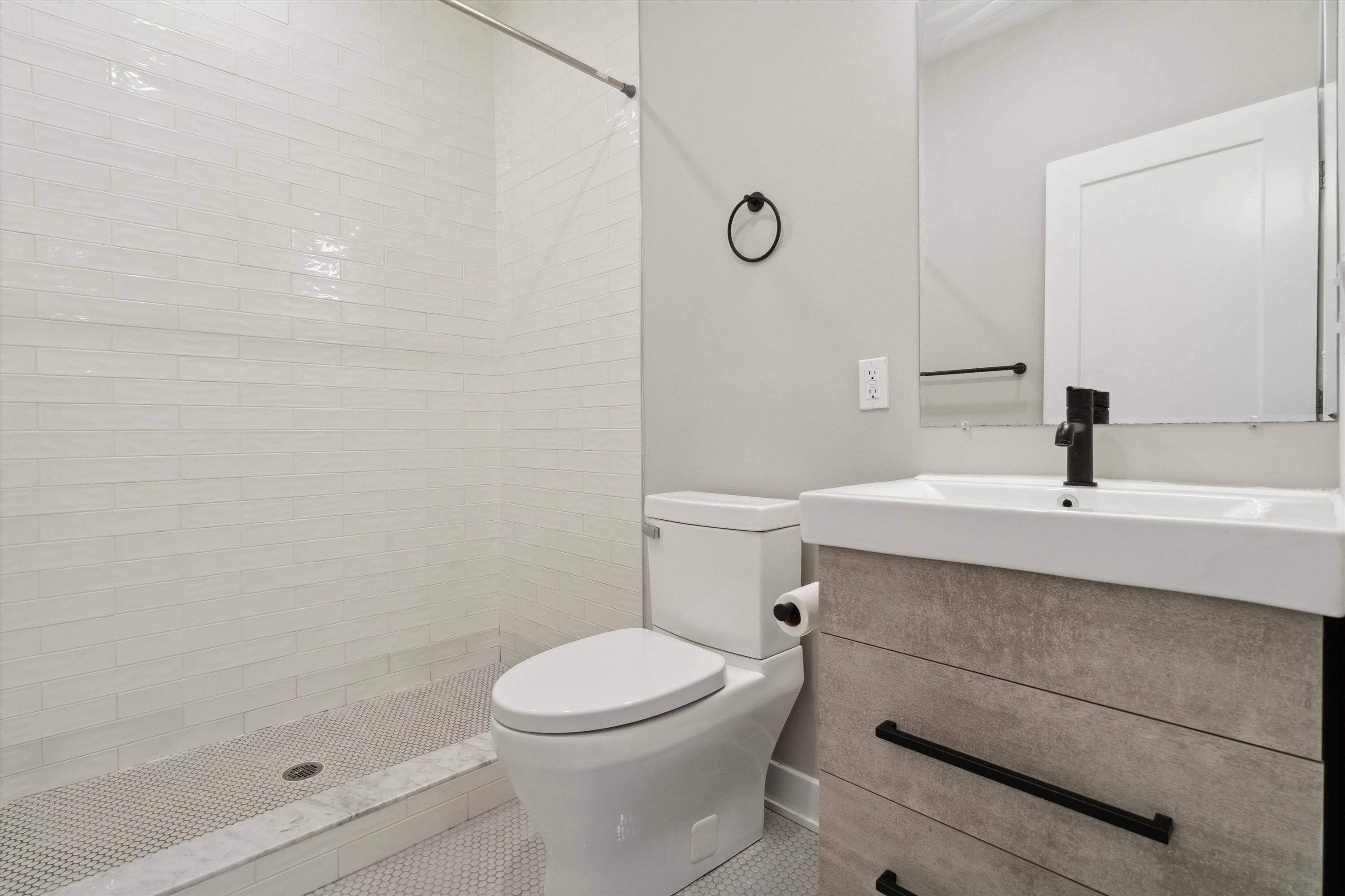 1841-43 N Gratz ST Unit D5
