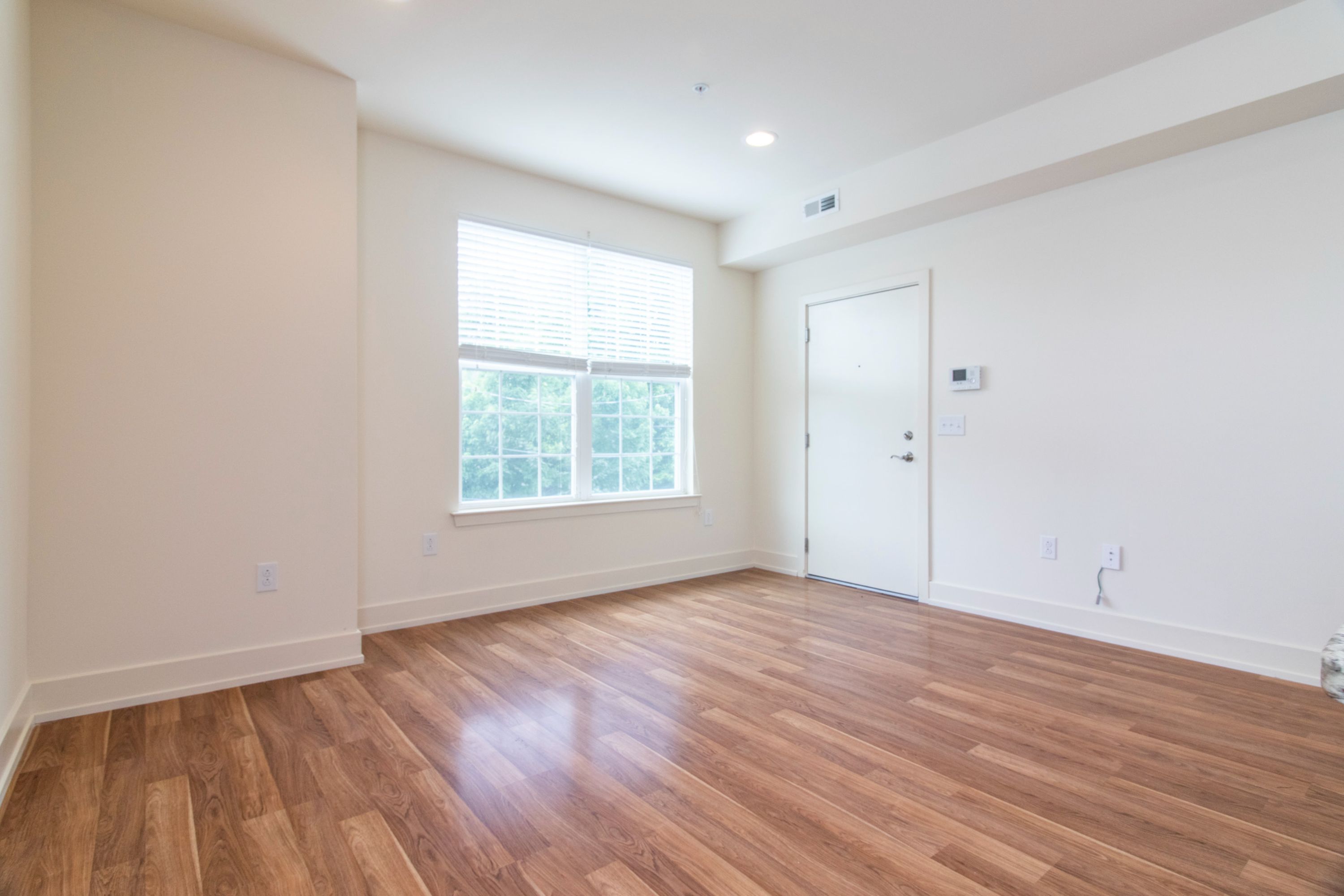 1904 N MARSHALL ST Unit 2