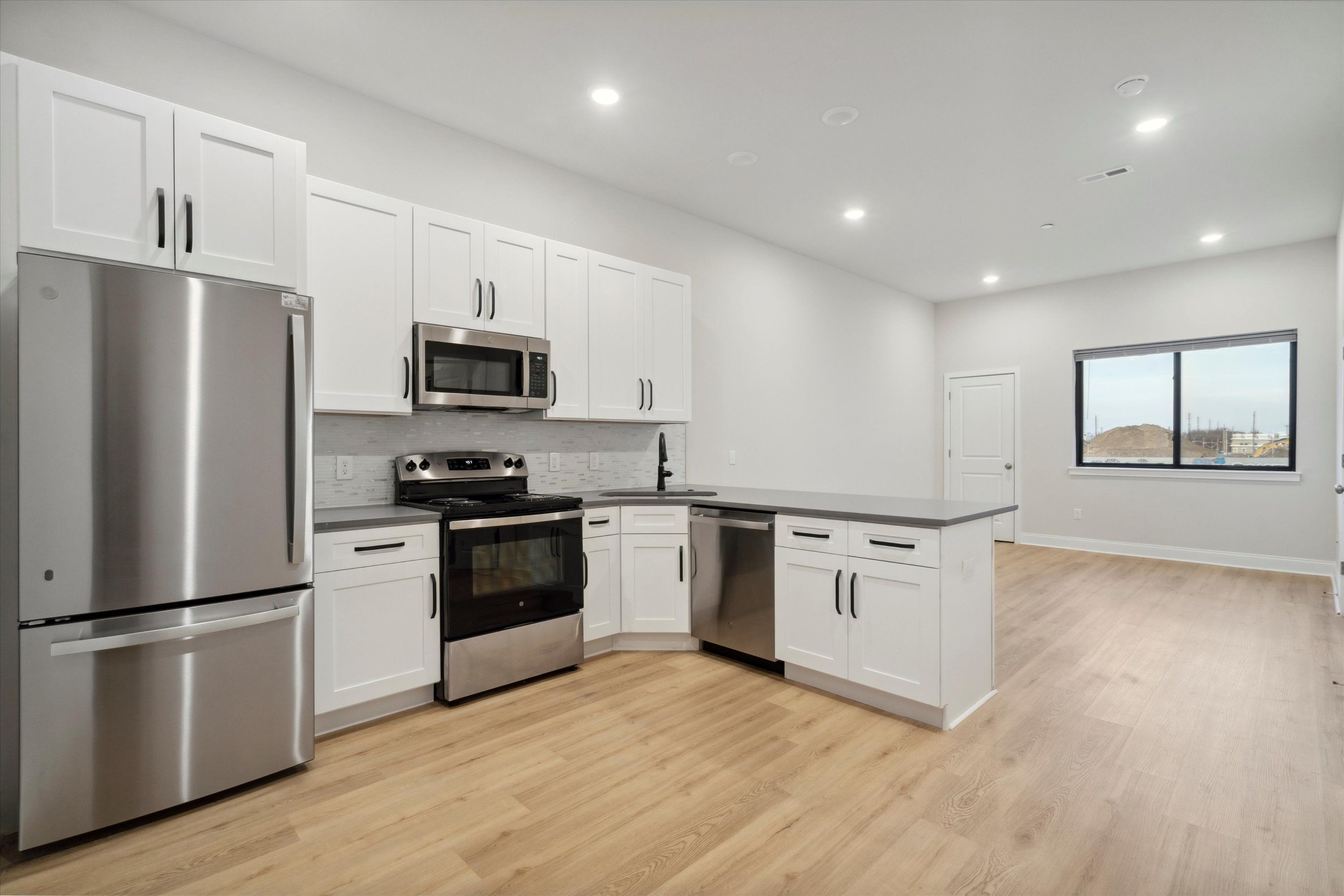 2157 E LEHIGH AVE Unit 613