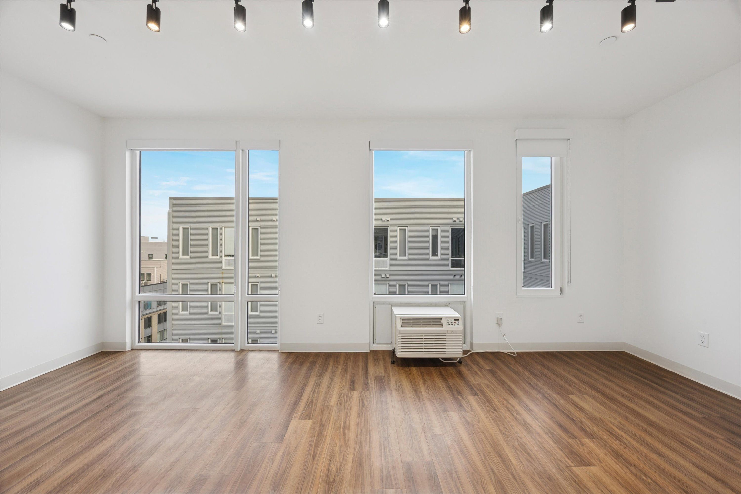 4240 Chestnut St Unit 712